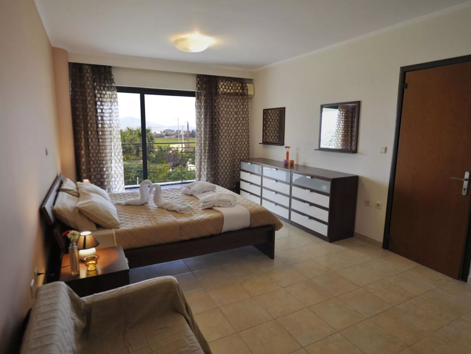 Ferienvilla "Xenos 2" mit Blick auf das Wasser-Binnen