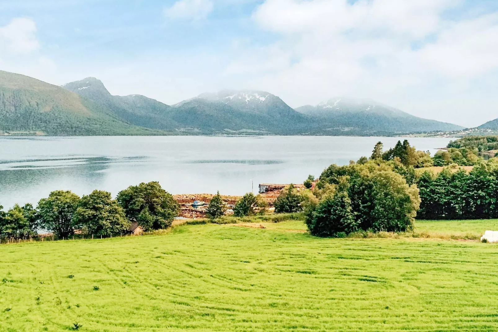 6 persoons vakantie huis in AVERØY-Waterzicht