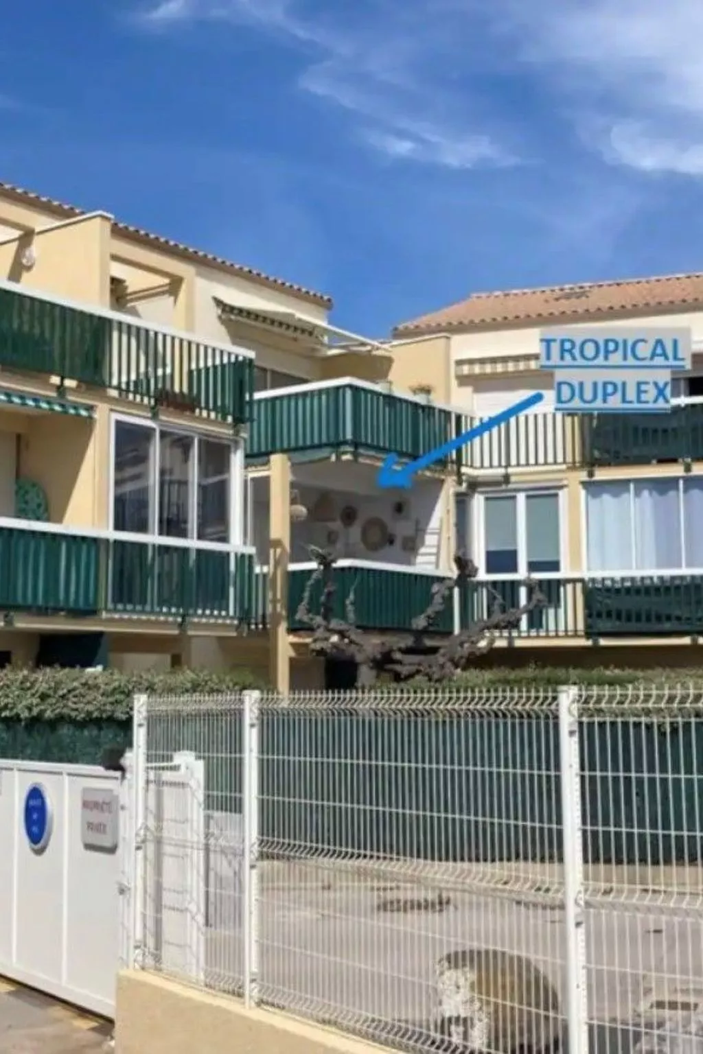 Seaside Tropical Duplex mit Pool-Image-tags.info