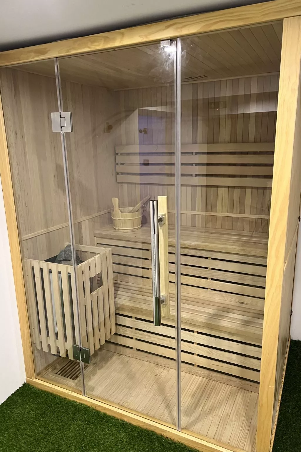 Mit eigenem Pool-Binnen