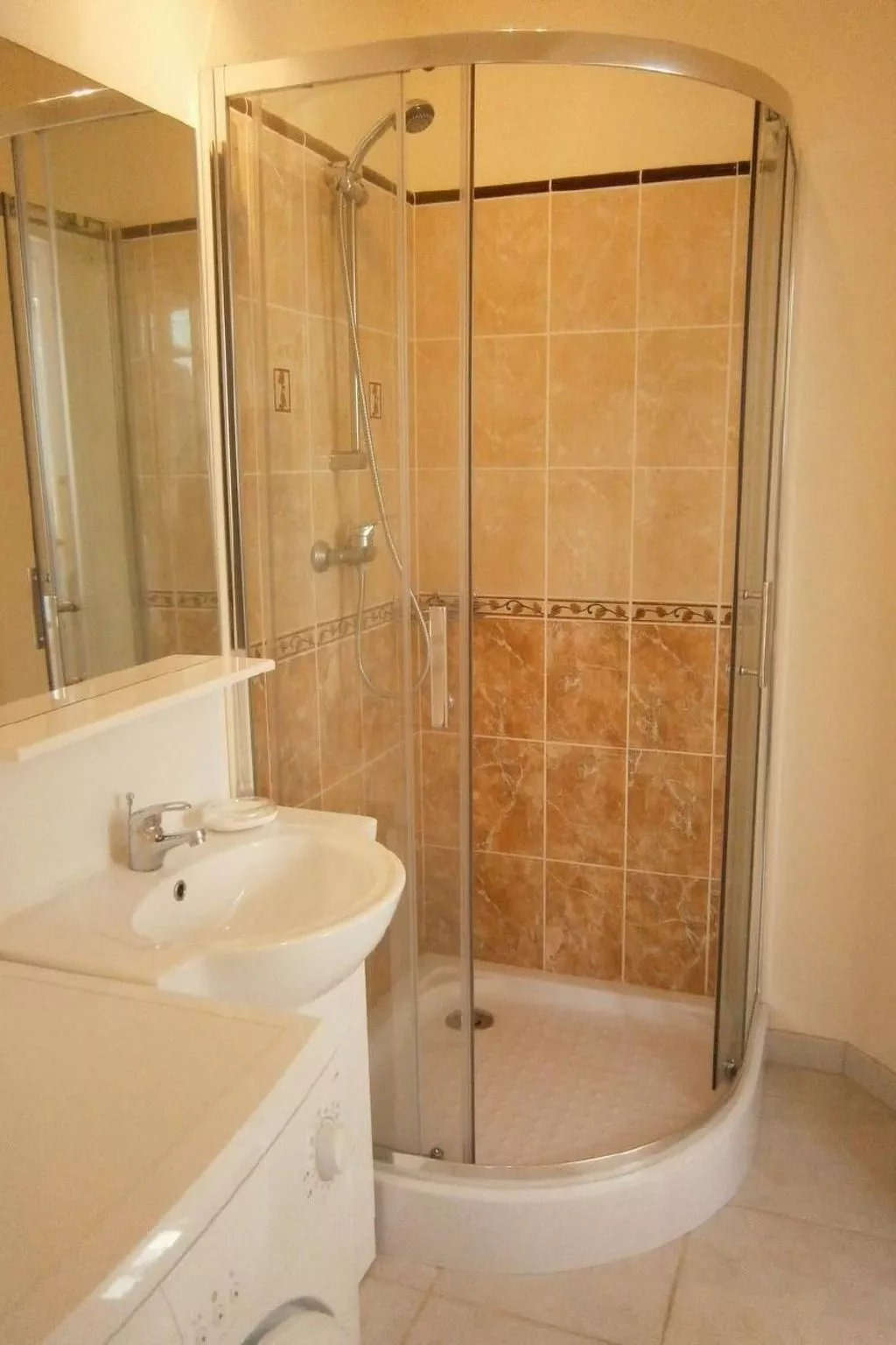 Le gite du randonneur (Das Ferienhaus des Wanderers)-Image-tags.info