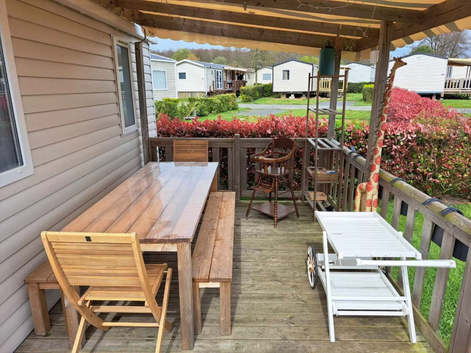 Der Giraffenlogis-Buiten