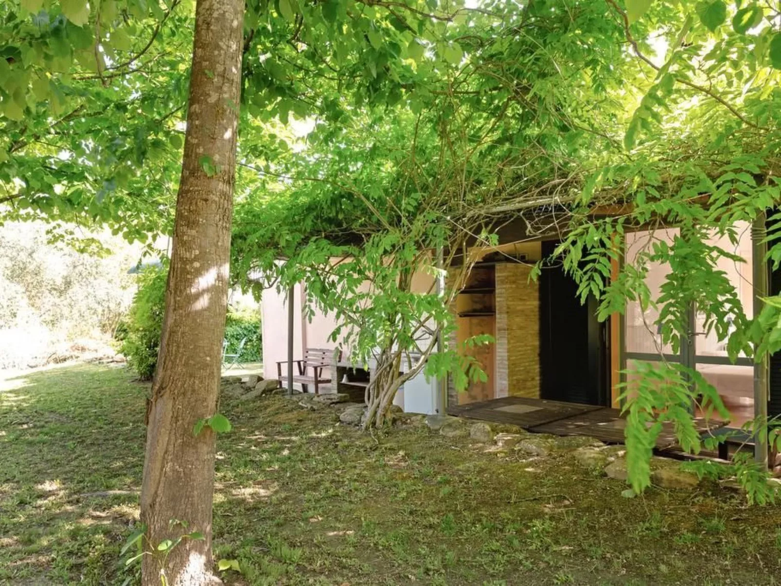 "Haustierfreundliches 'Cottage Glicini' mit Pool und Aussicht-Buiten