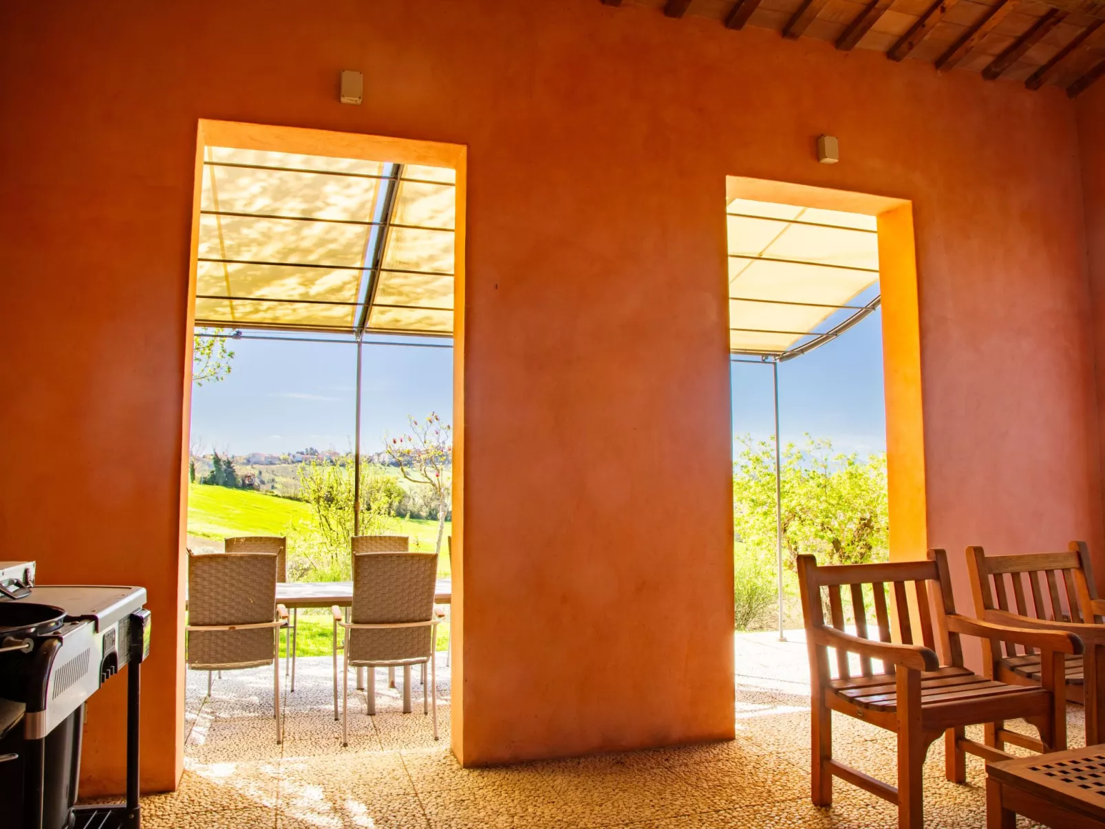 Villa Gelso mit Pool, Sauna und atemberaubender Aussicht-Binnen