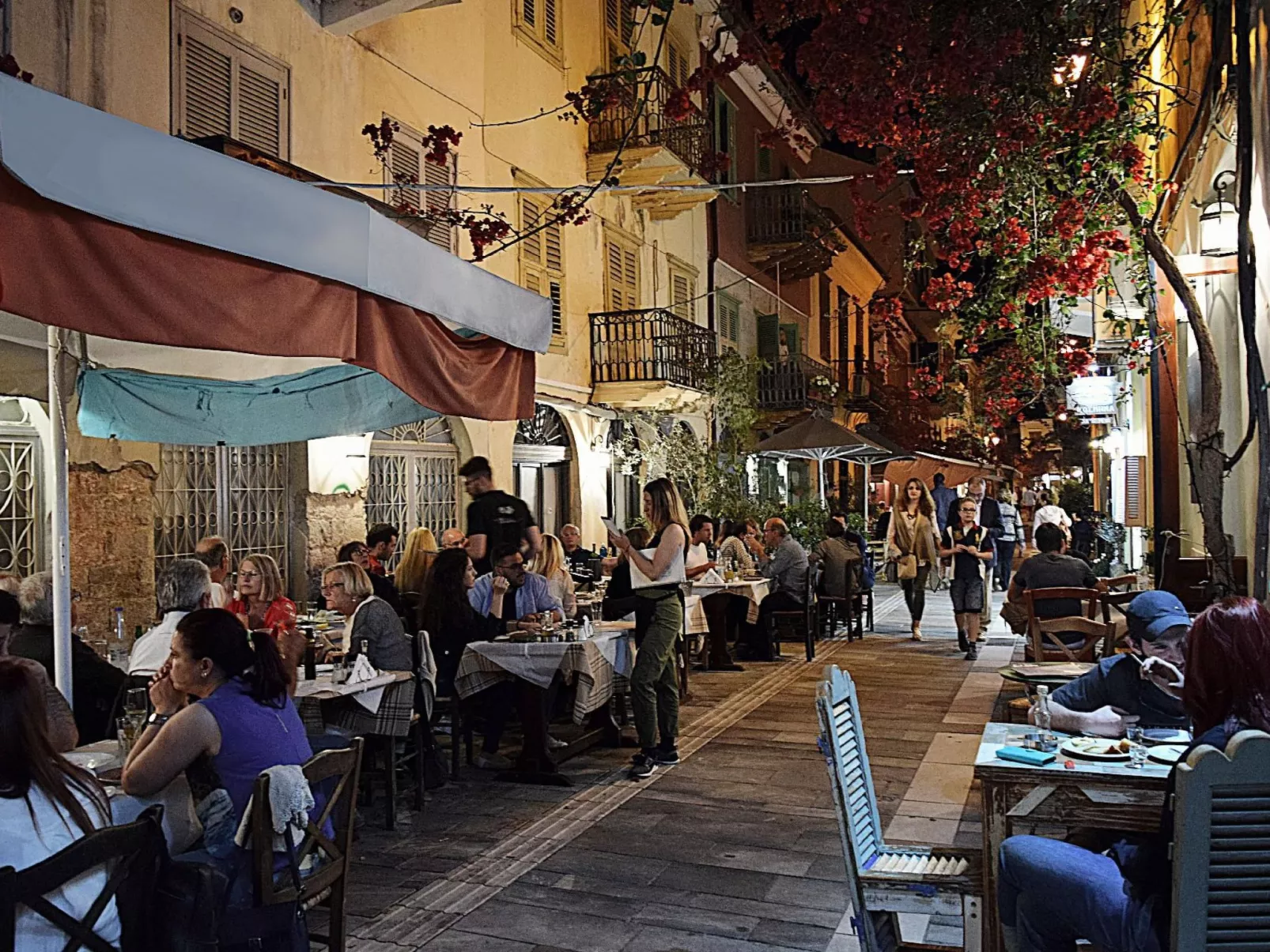 Zesa mit Balkon und Meerblick-Image-tags.info