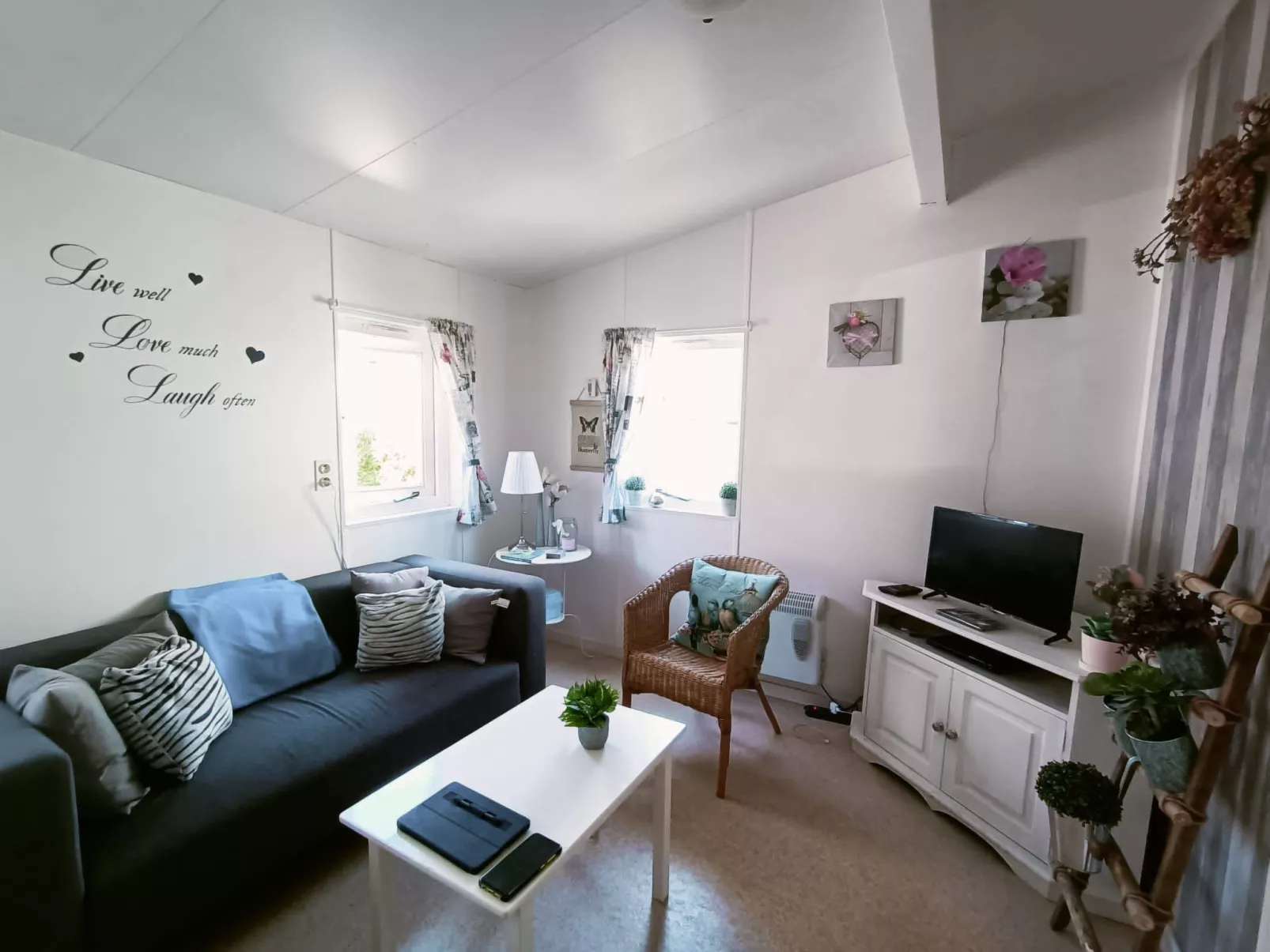 Chalet B10 Yemanisi in der Dordogne-Binnen