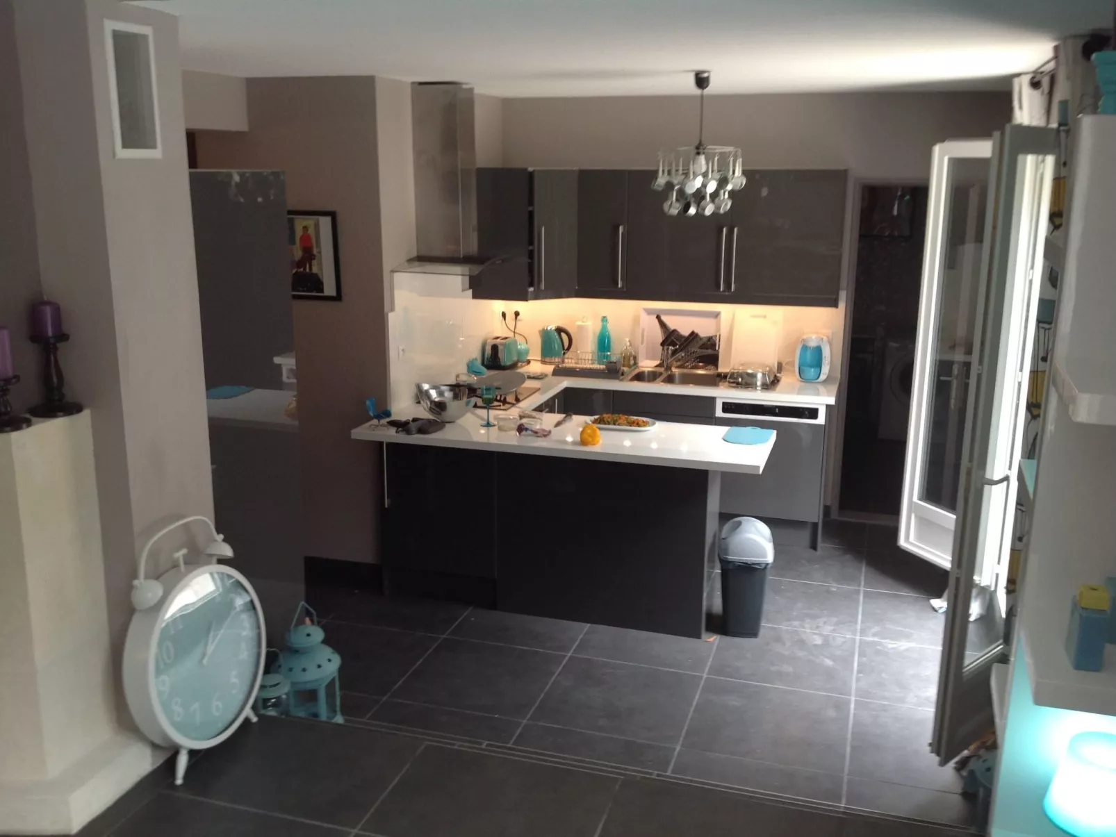 Mit Pool Infinity-Binnen