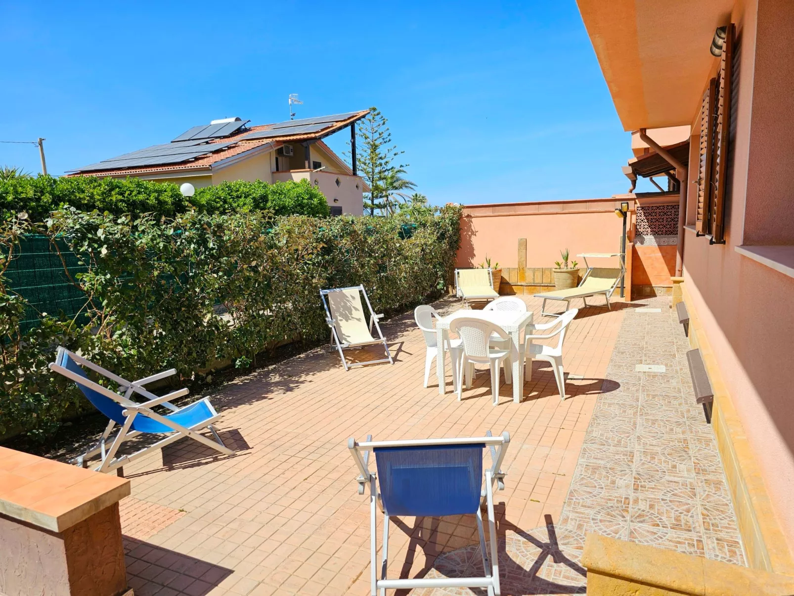 Villa mit Wasserblick-Binnen