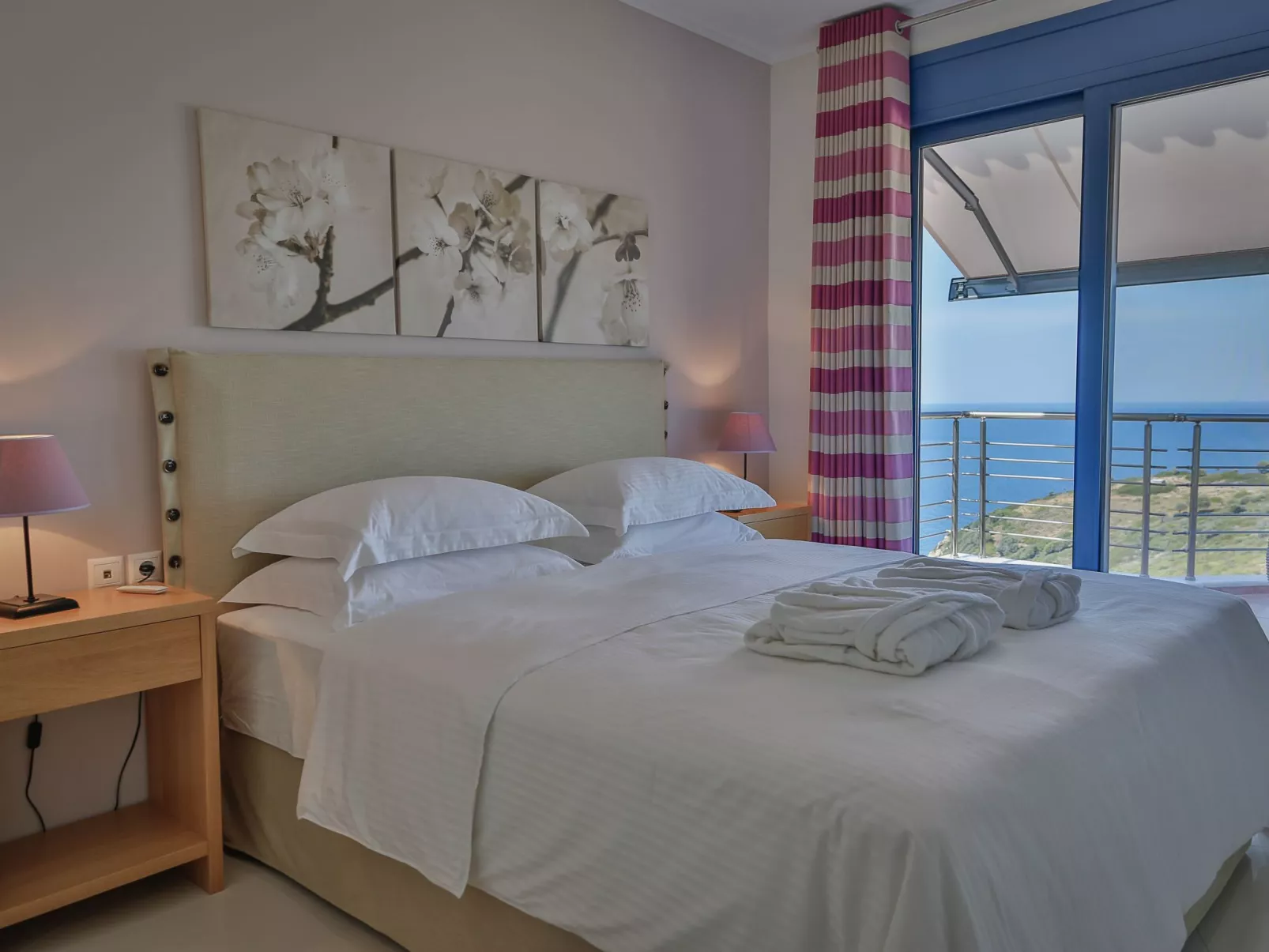 Mit Privatpool für 9 Personen ca. 175 m&sup2; in Skiathos, Ägäis (Skiathos)-Image-tags.info