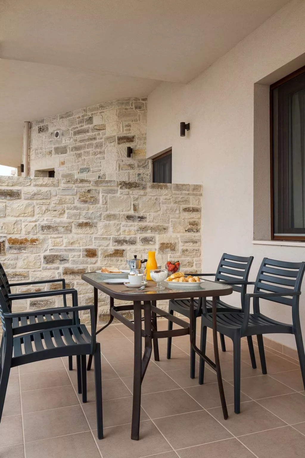 Orelia-Image-tags.info