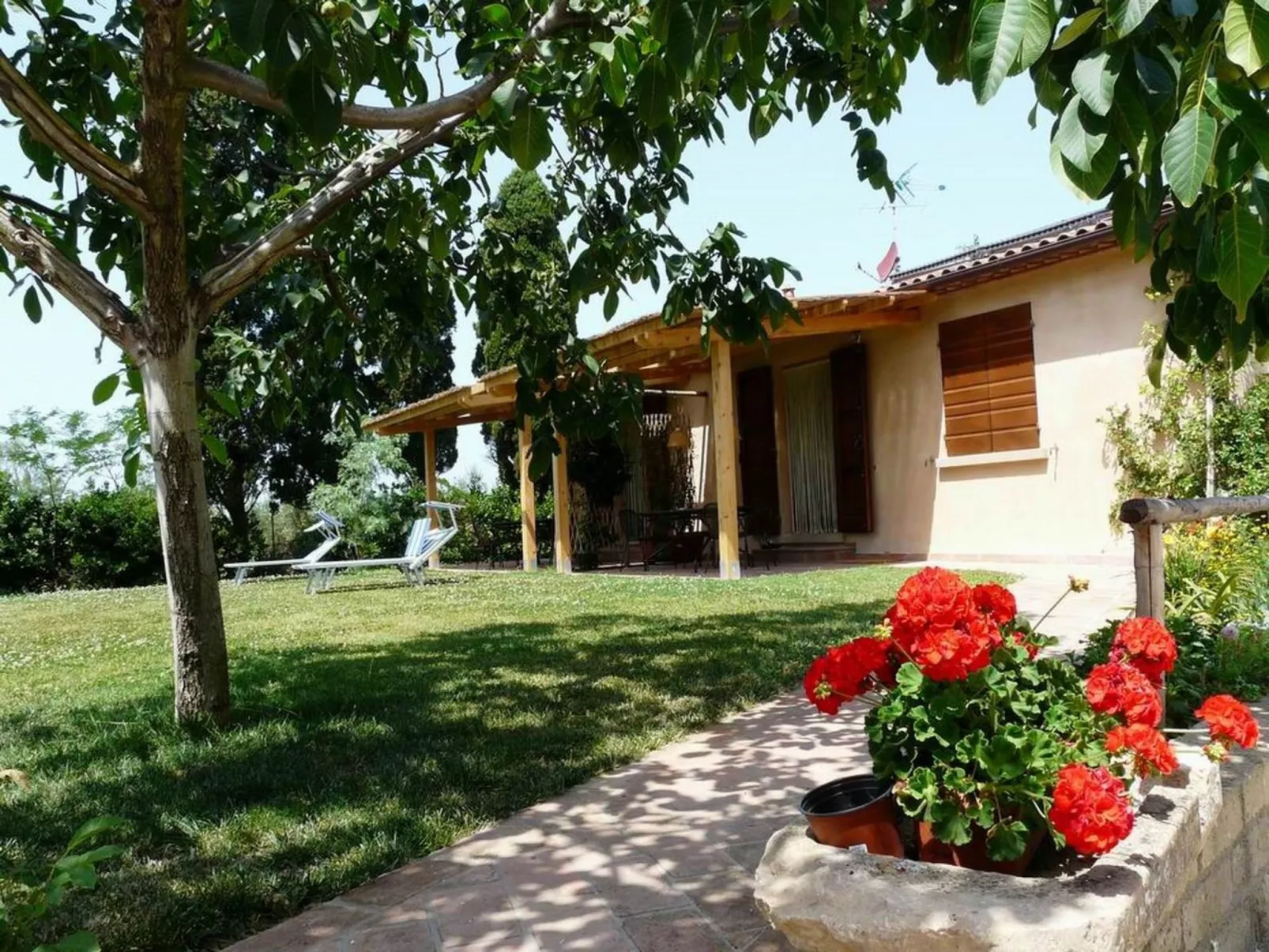 Melo Peperosa' Wohnung mit Terrasse-Buiten