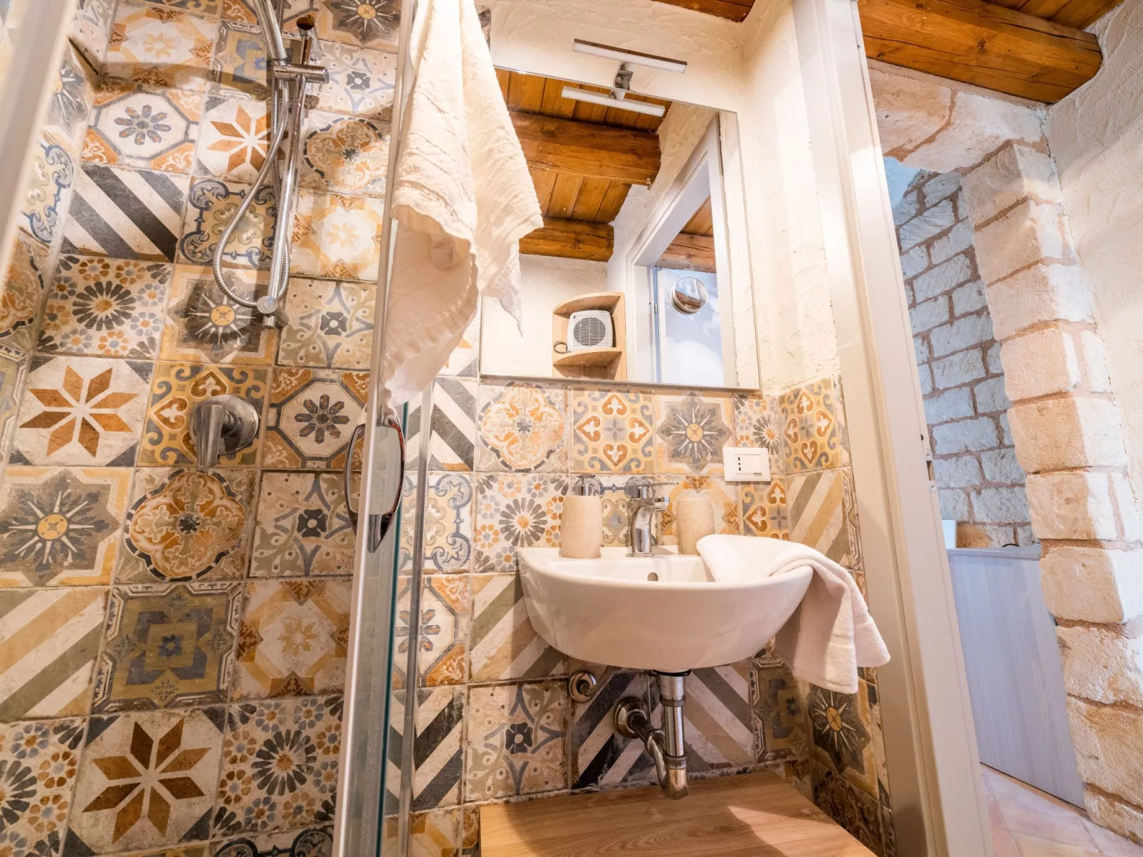 Zwei Einheiten, Luxus, Schwimmbad, Gemüsegarten-Image-tags.info