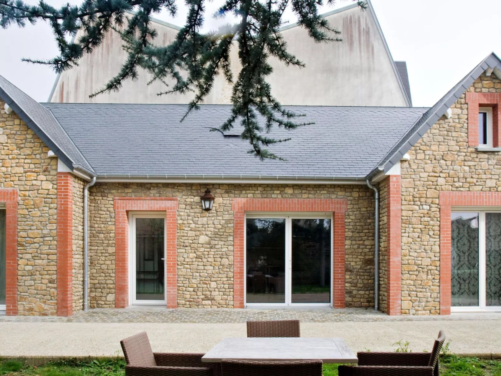 "Le Rayon Vert" mit Jacuzzi-Buiten