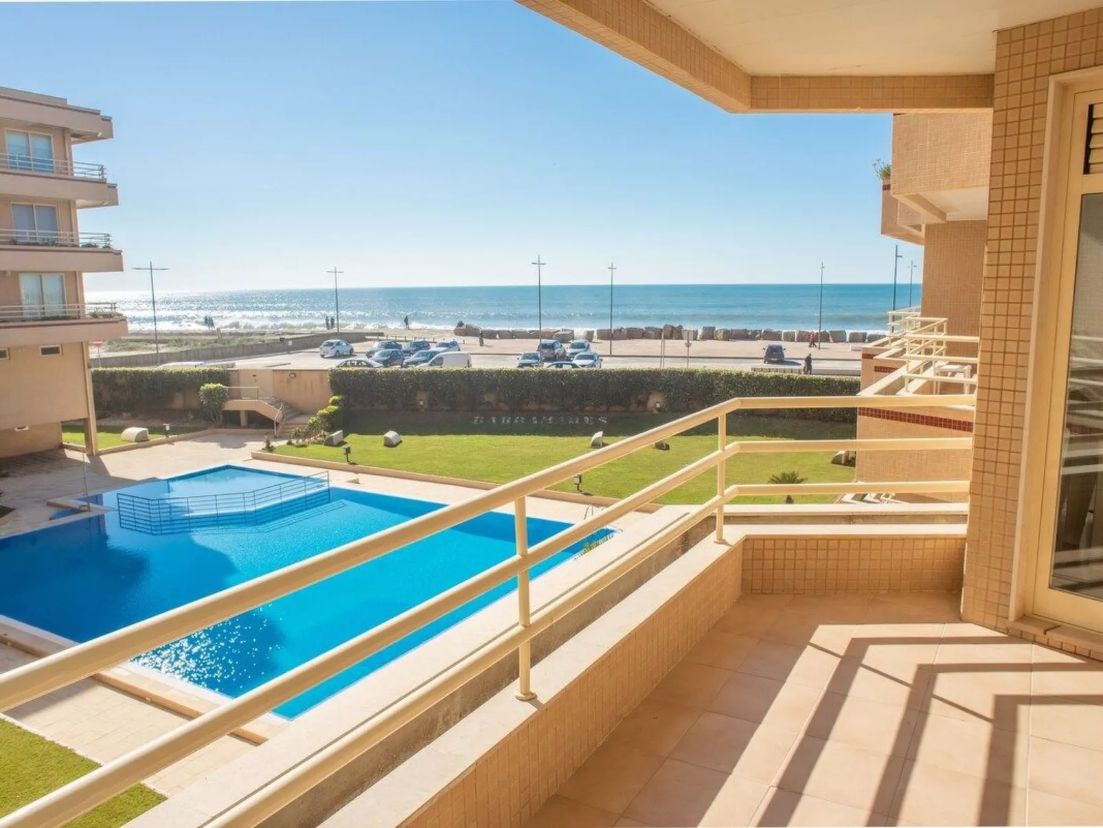 Meerblick Erste Linie mit 2 Pools 4-Binnen