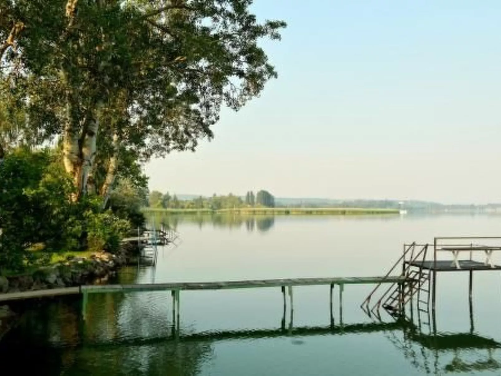 Doppelhaushälfte für sechs Personen mit Garten-Buiten