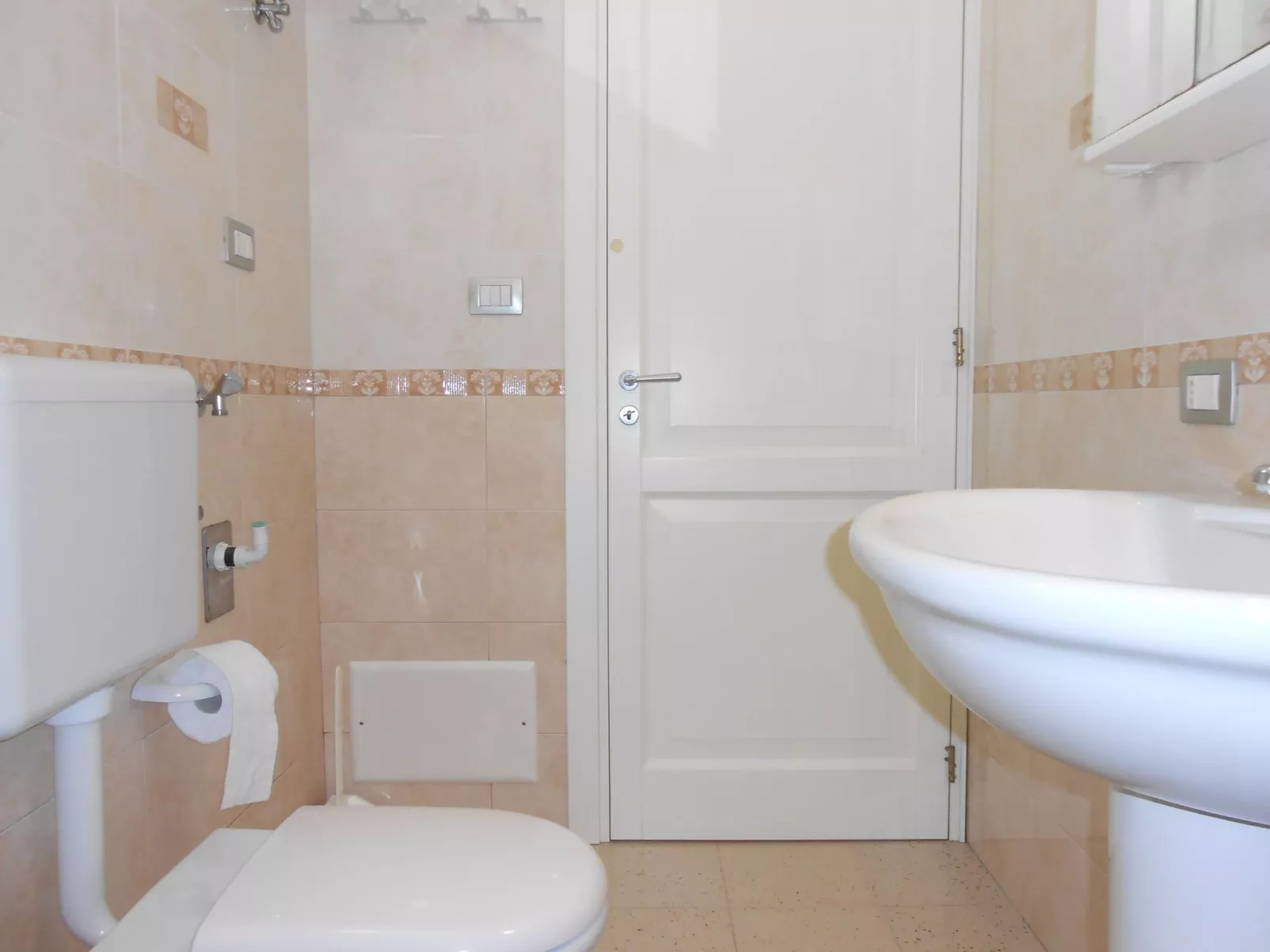 Helles, einladendes Appartement mit überdachter Veranda in Strandnähe-Binnen