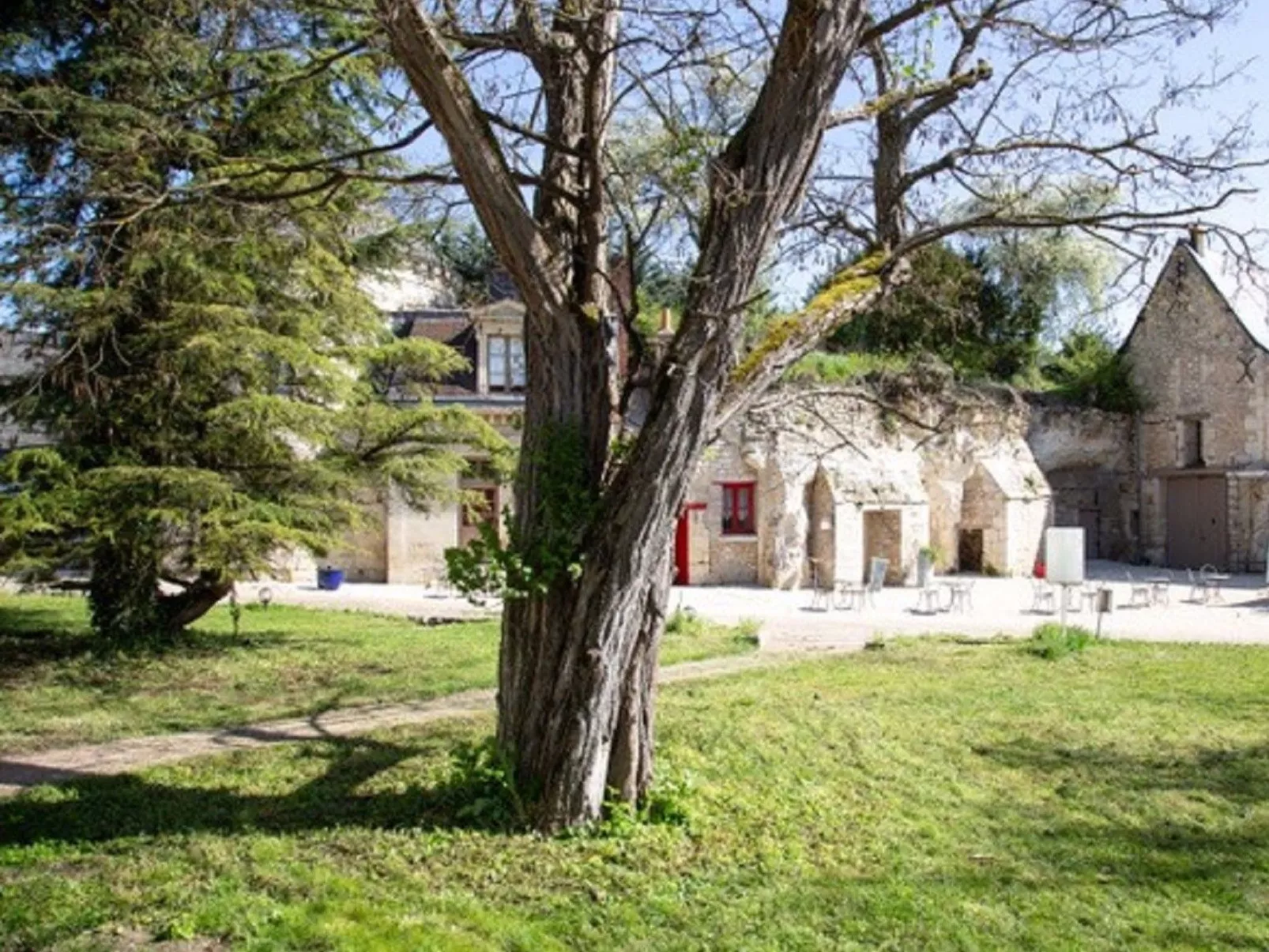 Cottage Parc 70m2 mit Pool in Azay le rideau-Buiten