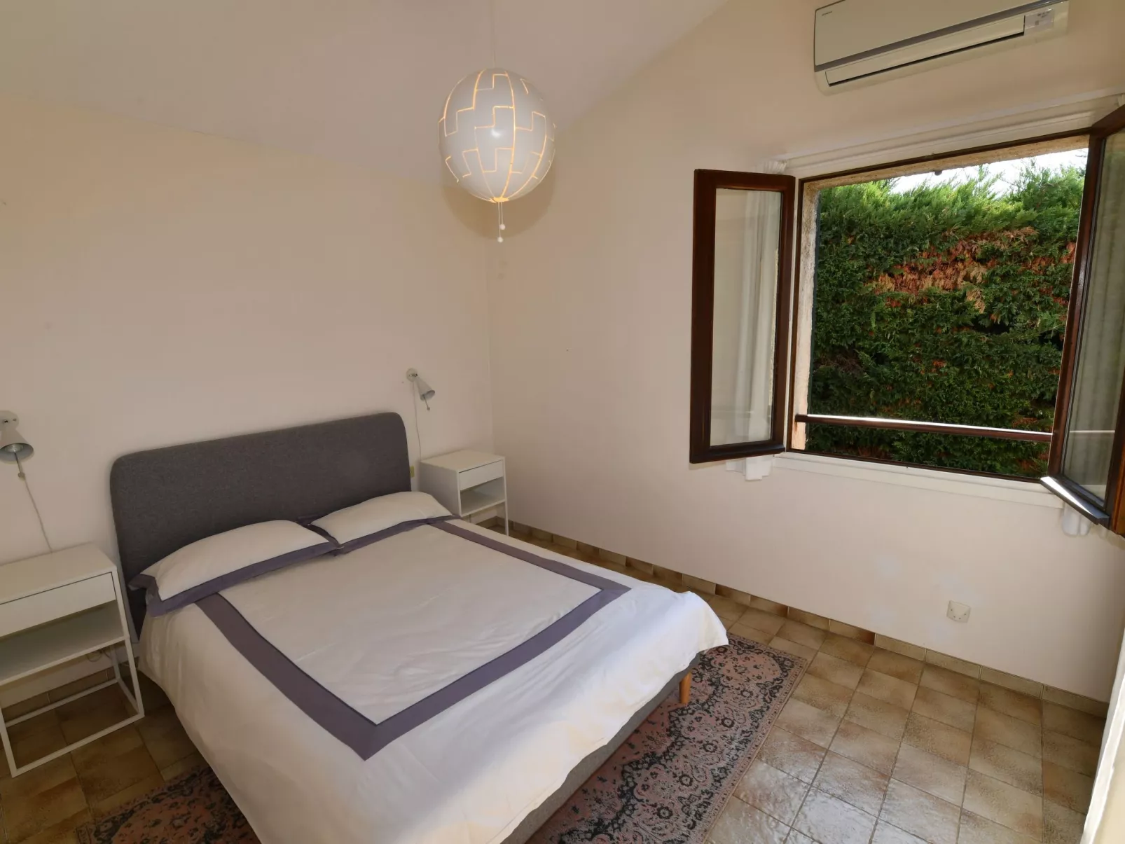 Villa 'Haute Vue', mit toller Aussicht, WiFi und AC-Binnen