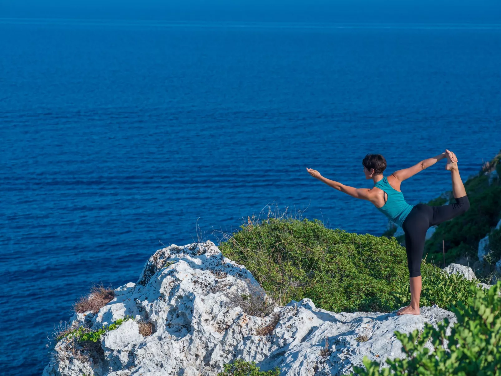 Anwesen "Olea Prime" mit Infinity-Pool-Image-tags.info