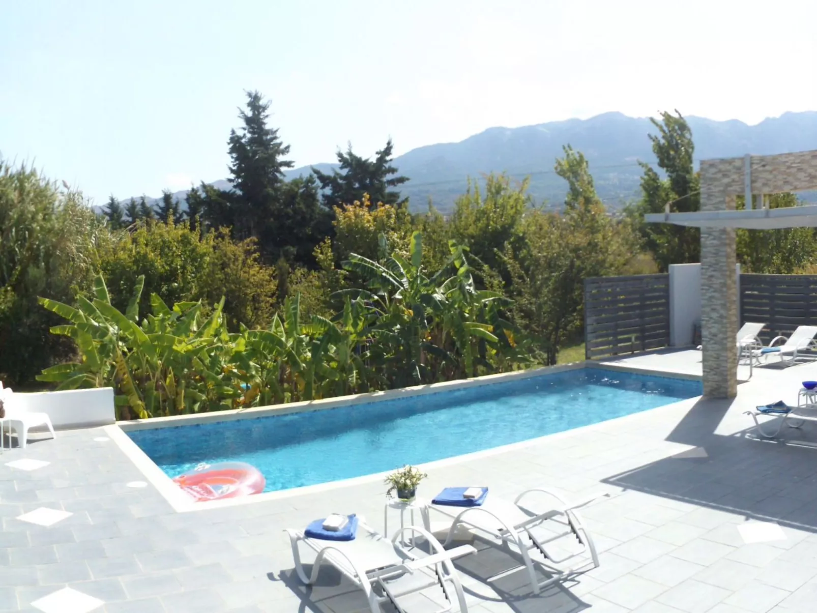 Villa "Xenos" mit Blick auf das Wasser-Buiten