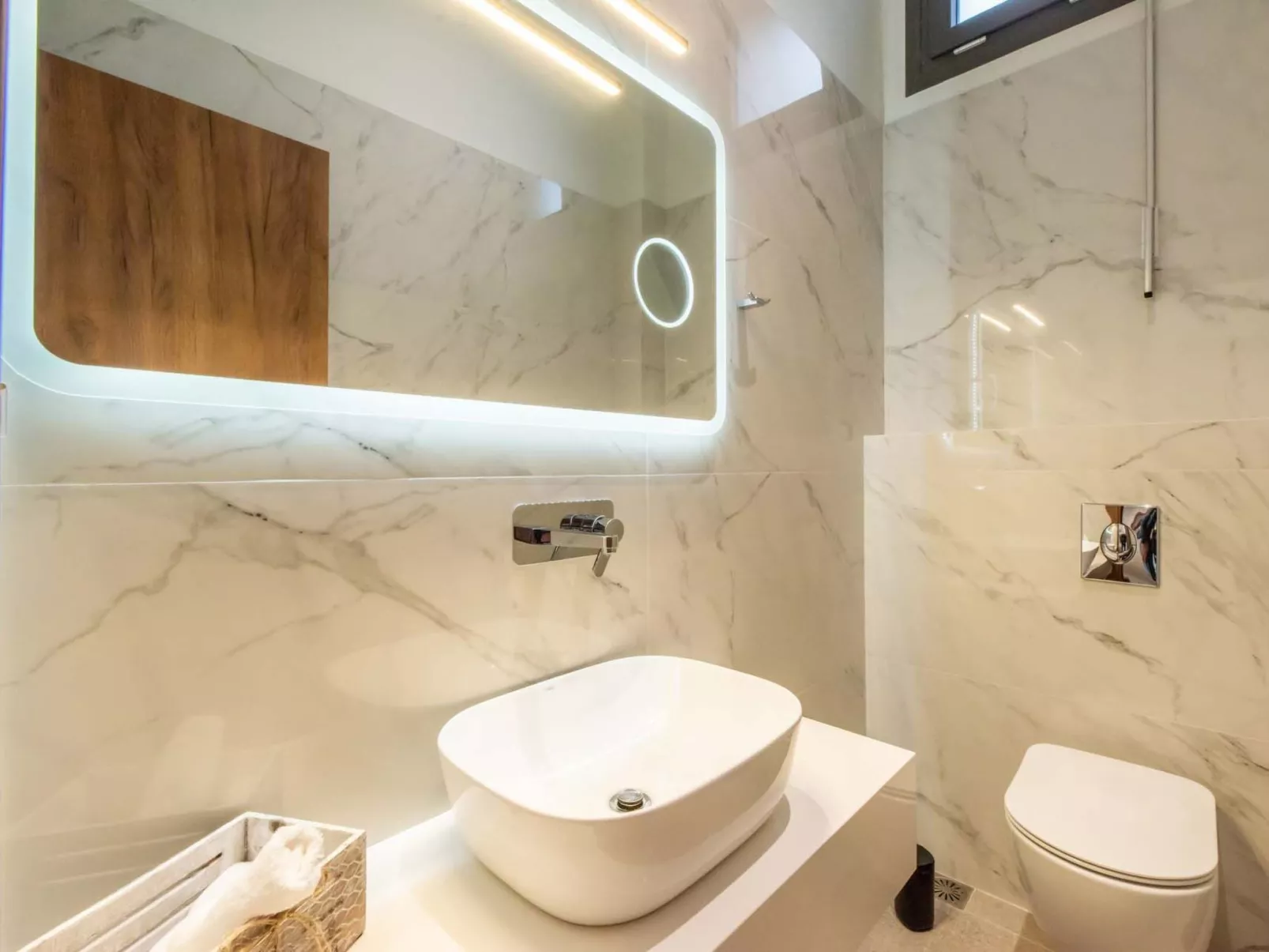 Villa Luna - 100m zum Meer und ''Free'' Beheizter Pool-Binnen