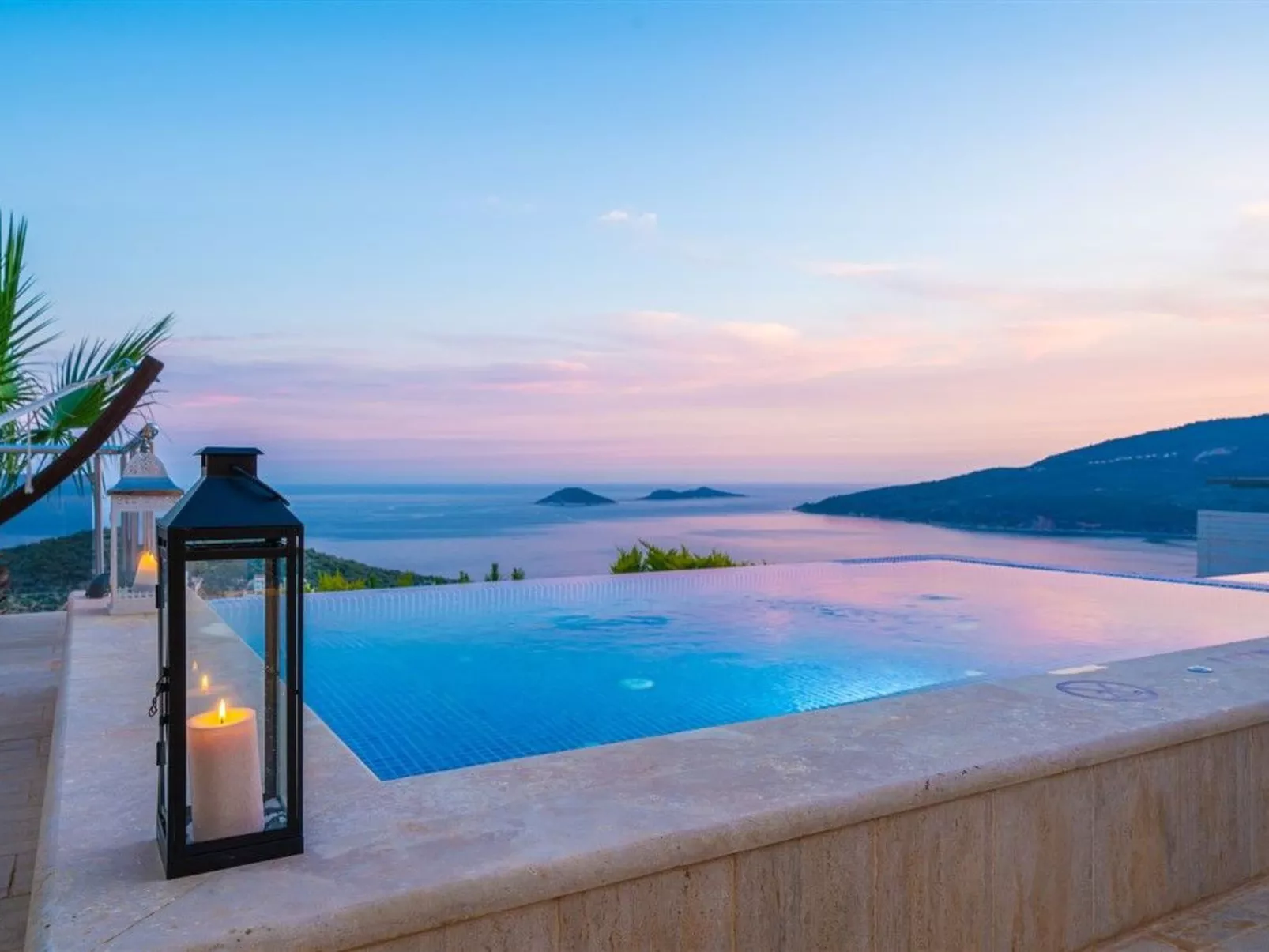 Villa Blueline mit Pool und Meerblick, im Zentrum-Binnen