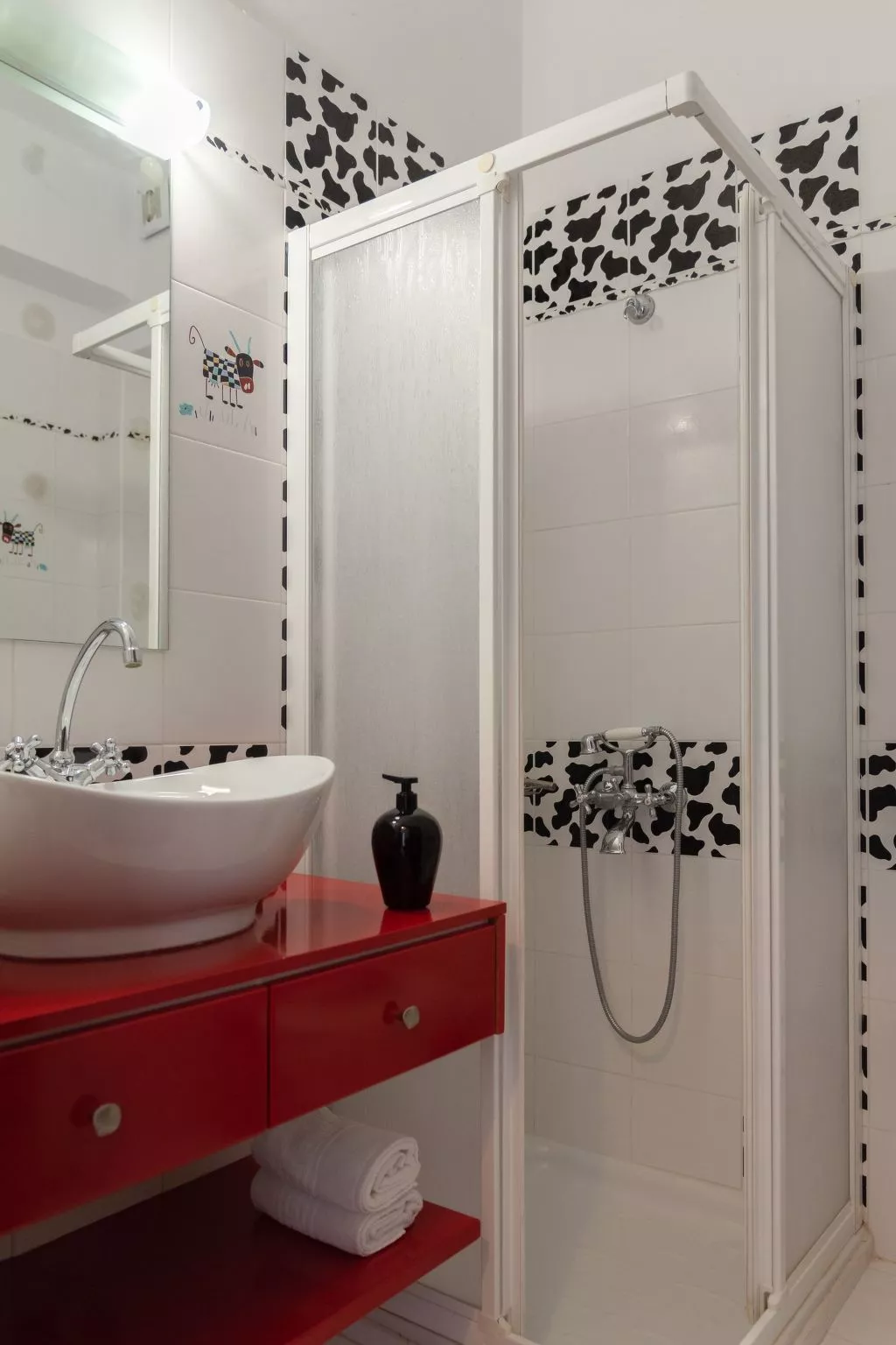 Ferienvilla "Rousa" mit Bergblick-Image-tags.info