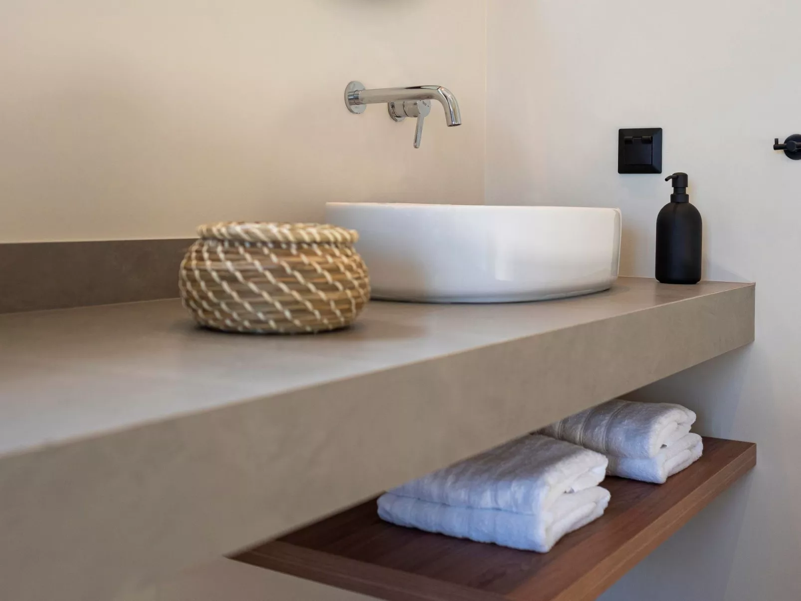 Massari Hills-Miss-Binnen