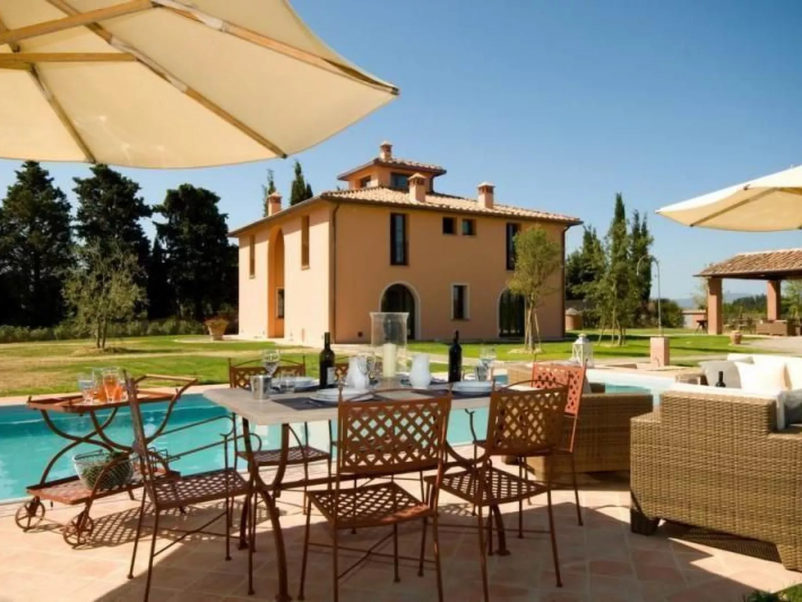 Villa Lestra Montelopio-Binnen