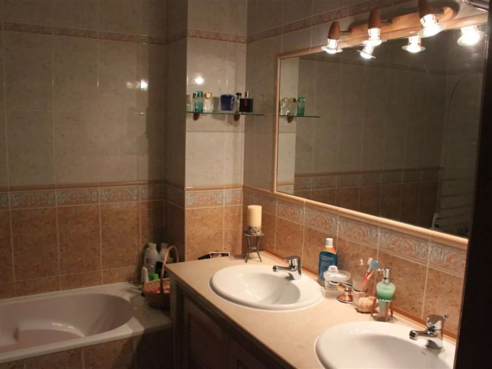 Sunny Escape-Image-tags.info