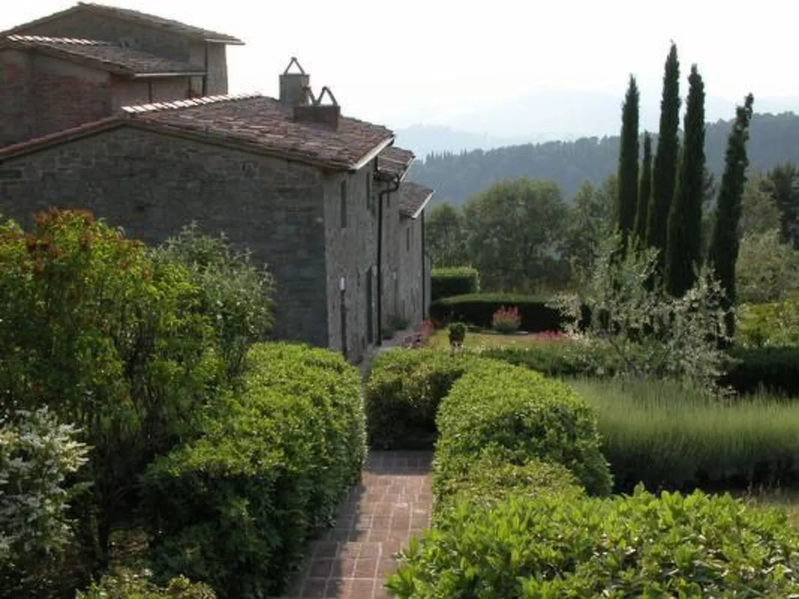 L'Alto grosses Haus-Buiten