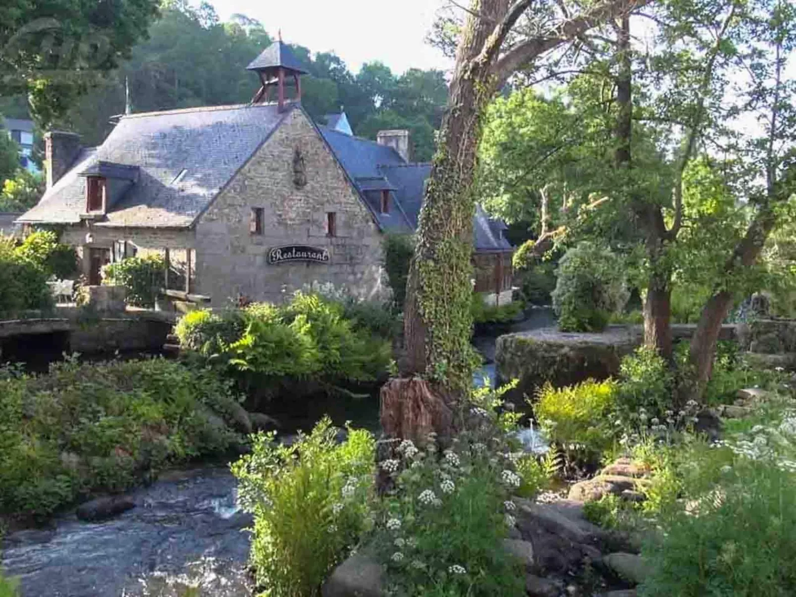 Architektenvilla 200 Meter von den Stränden entfernt-Buiten