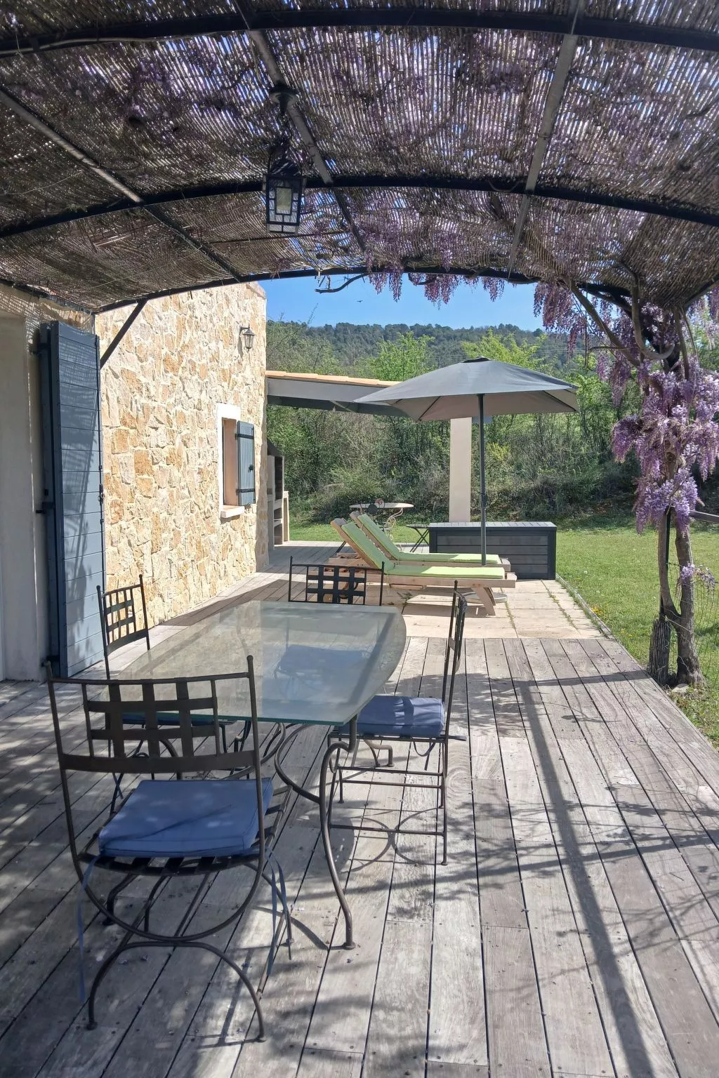 Provenzalisches Ferienhaus mit Charme auf dem Land mit Pool-Binnen