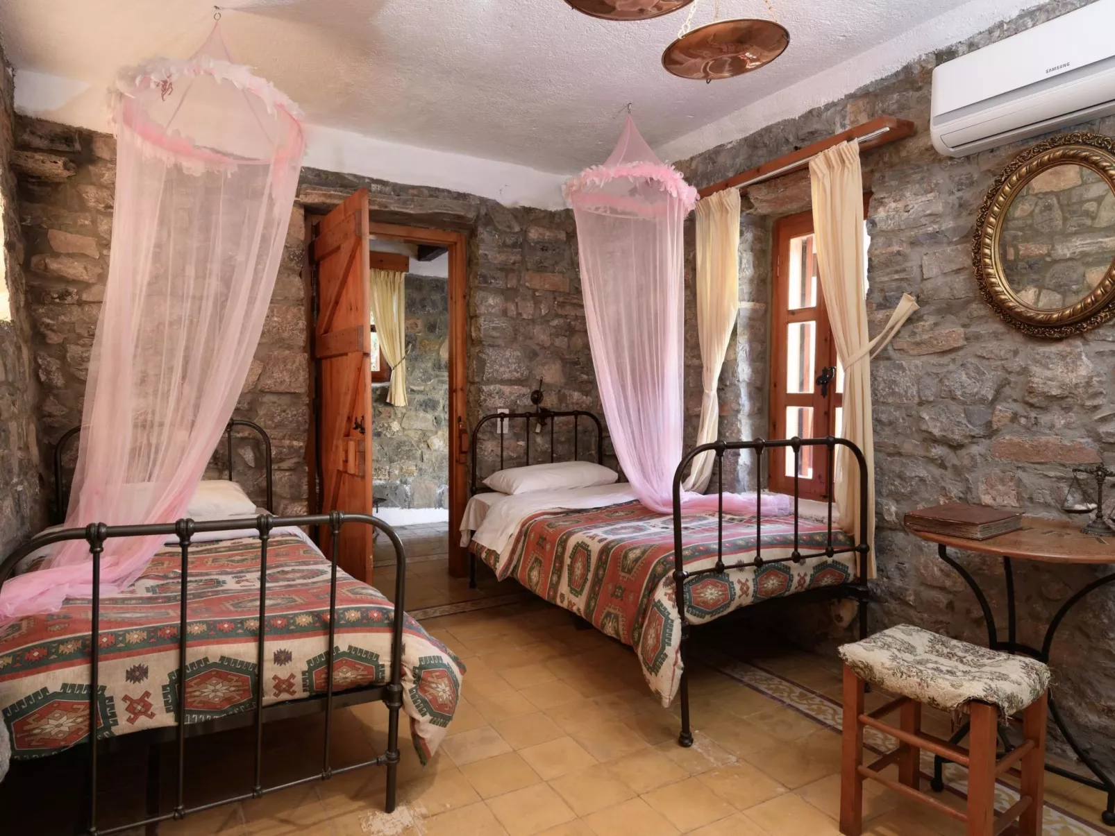 Kretisches Steinhaus mit Gemeinschaftspool-Image-tags.info