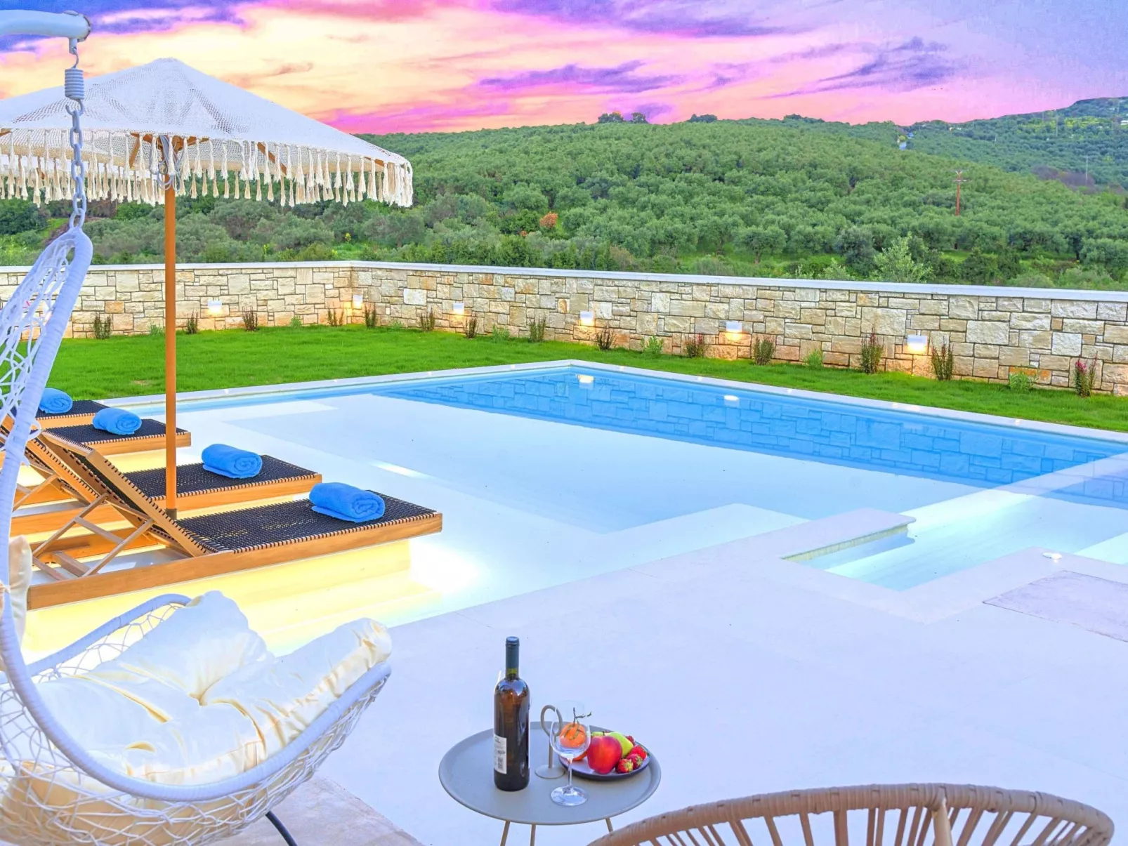 Blue Lake Villa Beheizter Pool-Image-tags.info