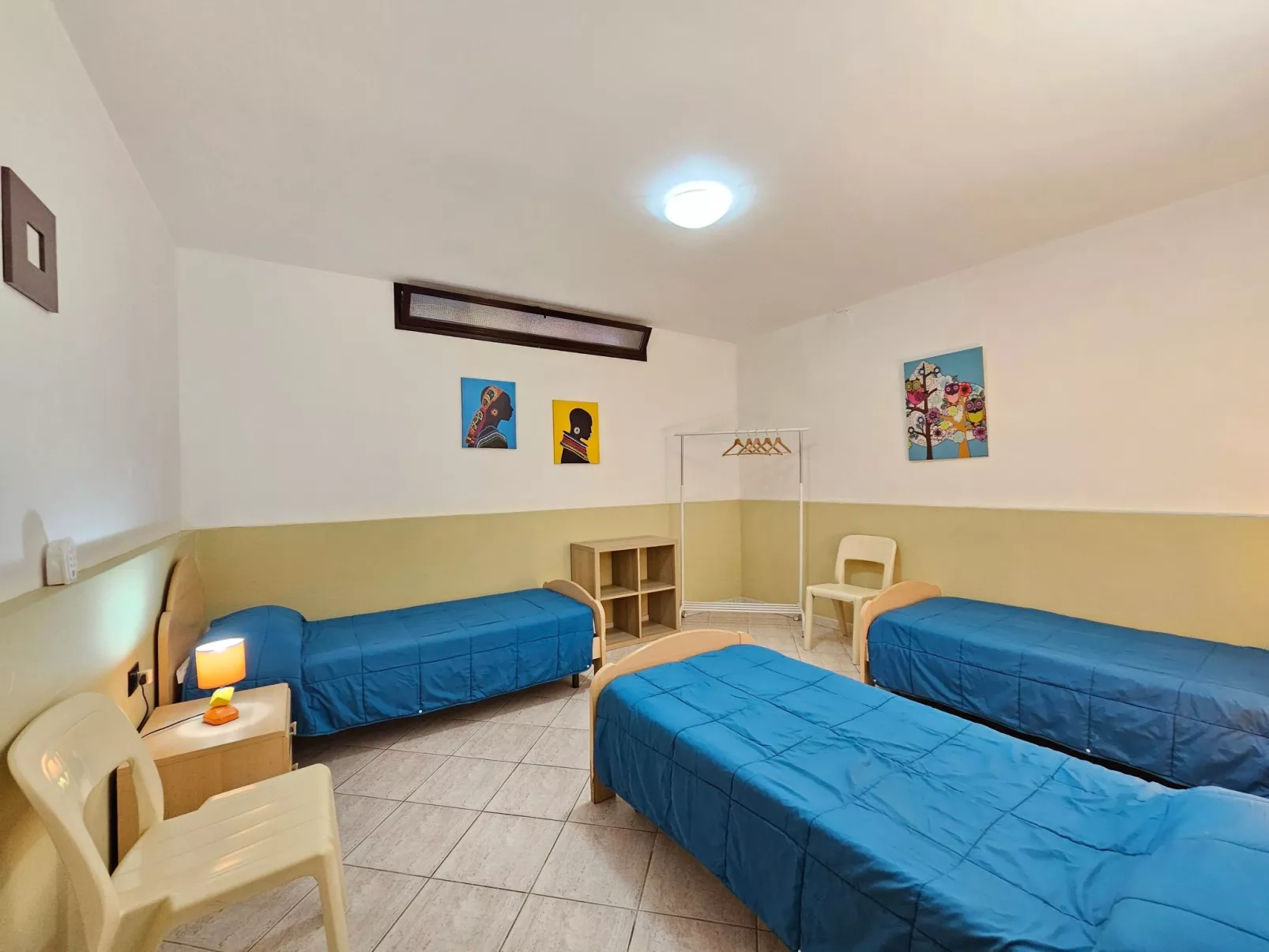 Helle mediterrane Villa mit Veranda und Garten-Binnen