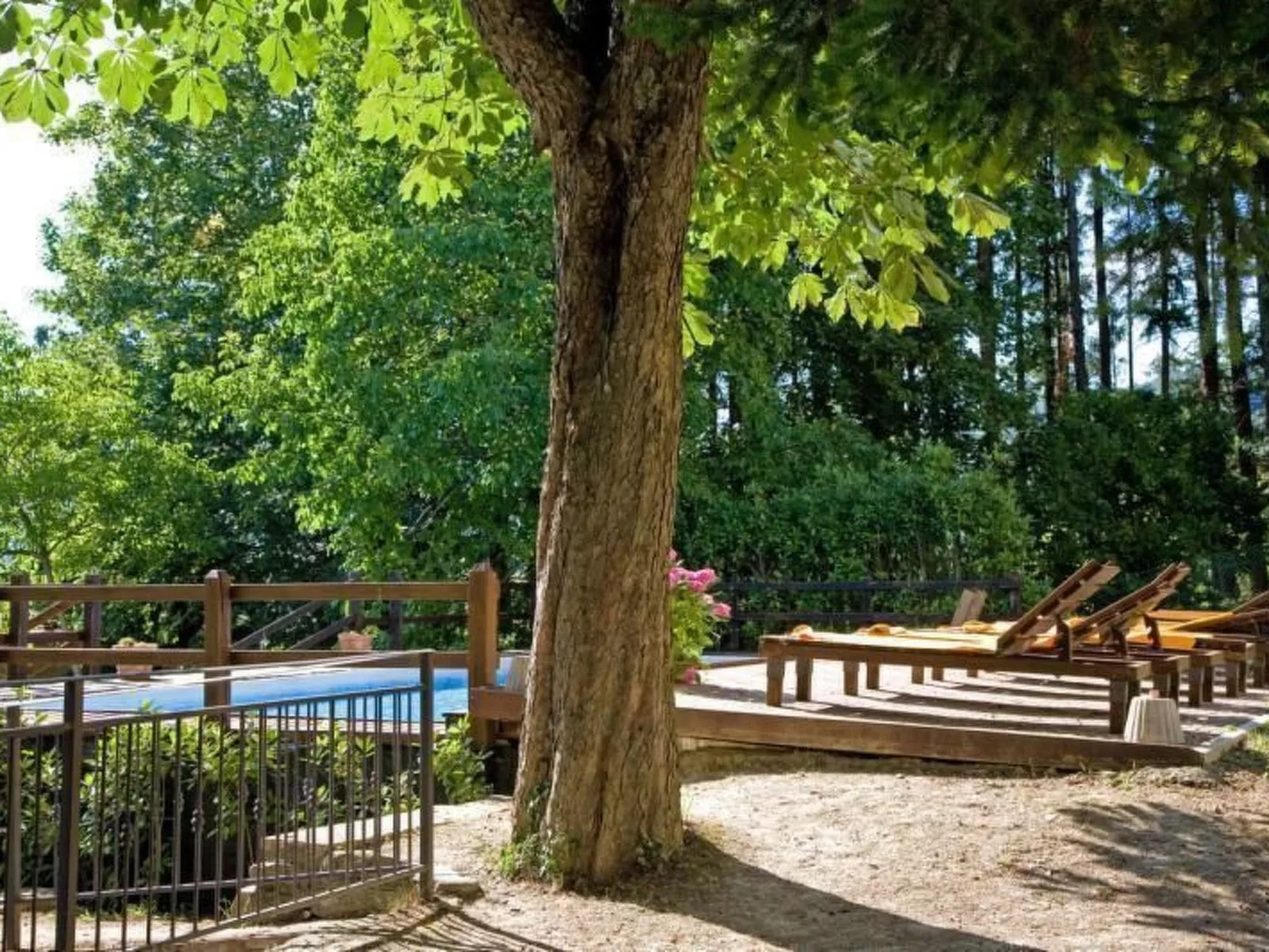 Wohnung in einer alten Villa mit Schwimmbad-Binnen