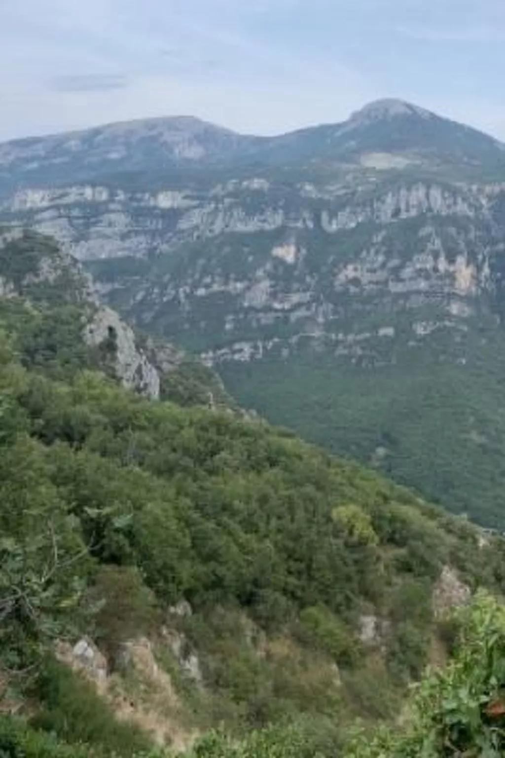 Moderne Wohnung in Mougins mit eigenem Garten-Image-tags.info