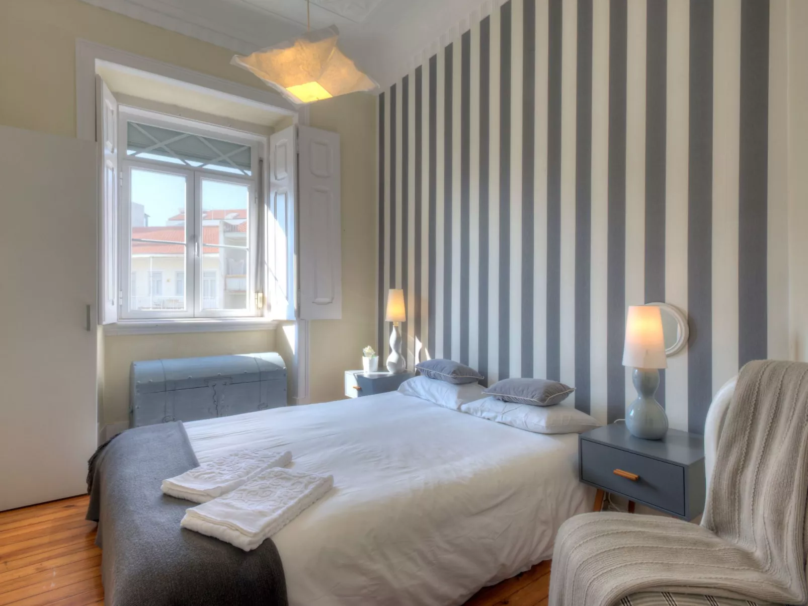 Großzügige Wohnung für 17 Personen in Lissabon-Image-tags.info