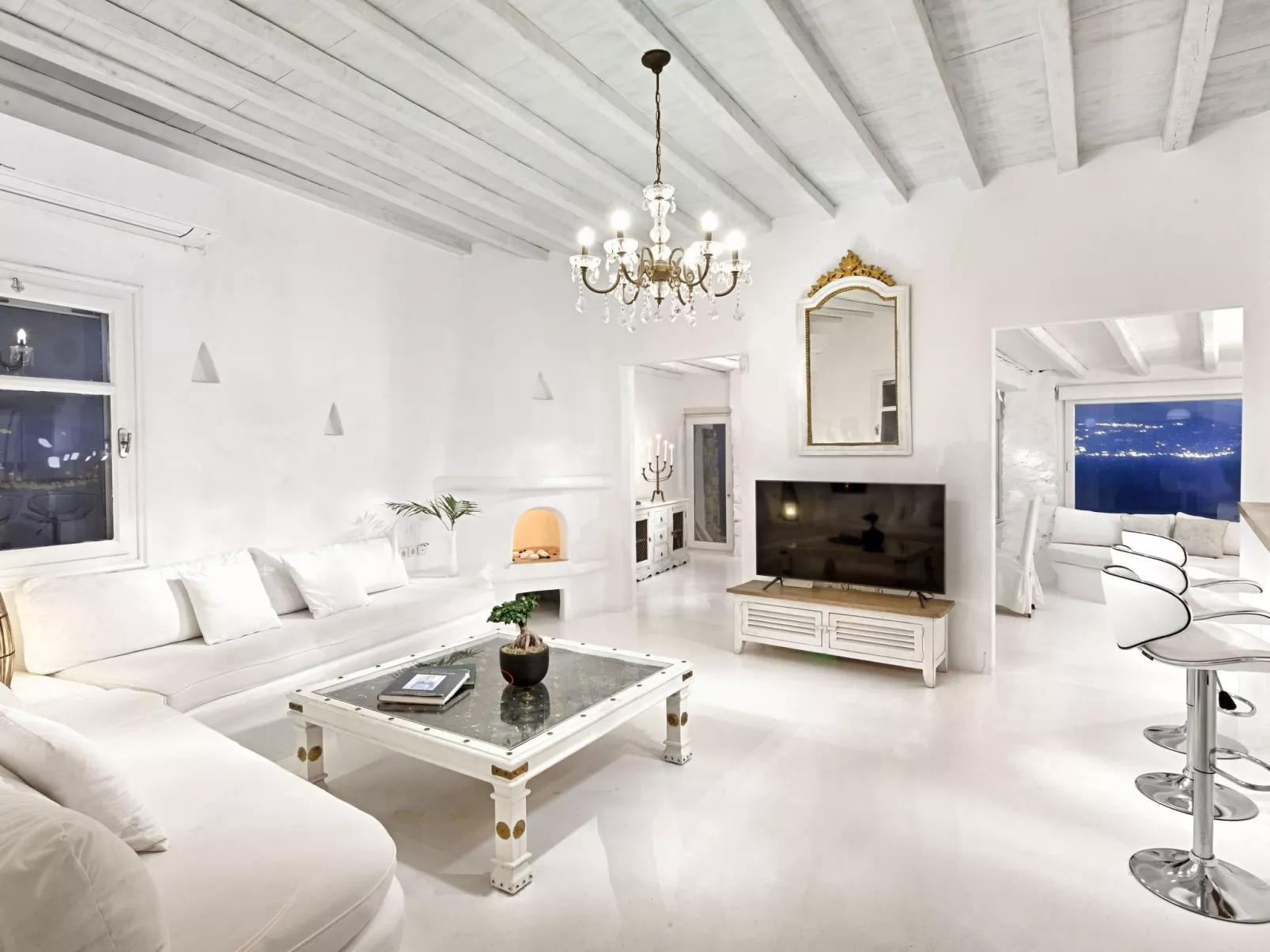 SUPERB BEACH ACCESS LUXURY SEA VILLA POOL by Calypso Sunset-Binnen