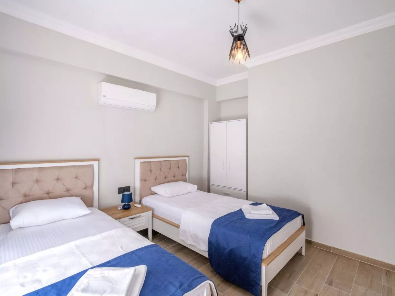 Villa mit Infinitypool in Fethiye Faralya-Binnen