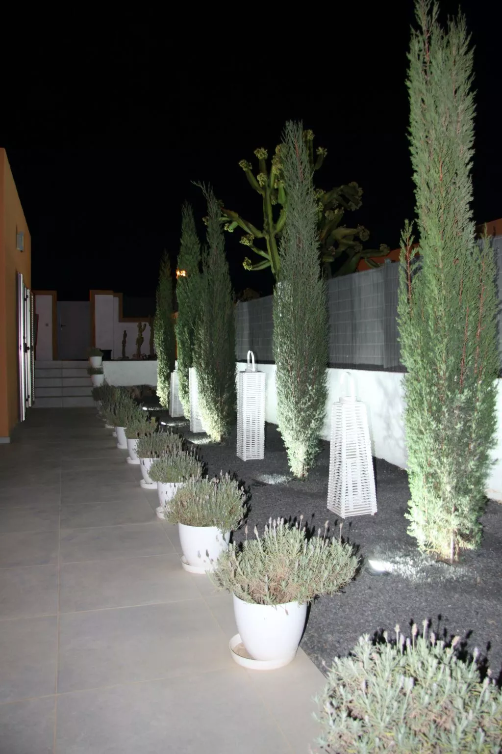 Mit Pool für 2 Personen und 4 Kinder-Binnen