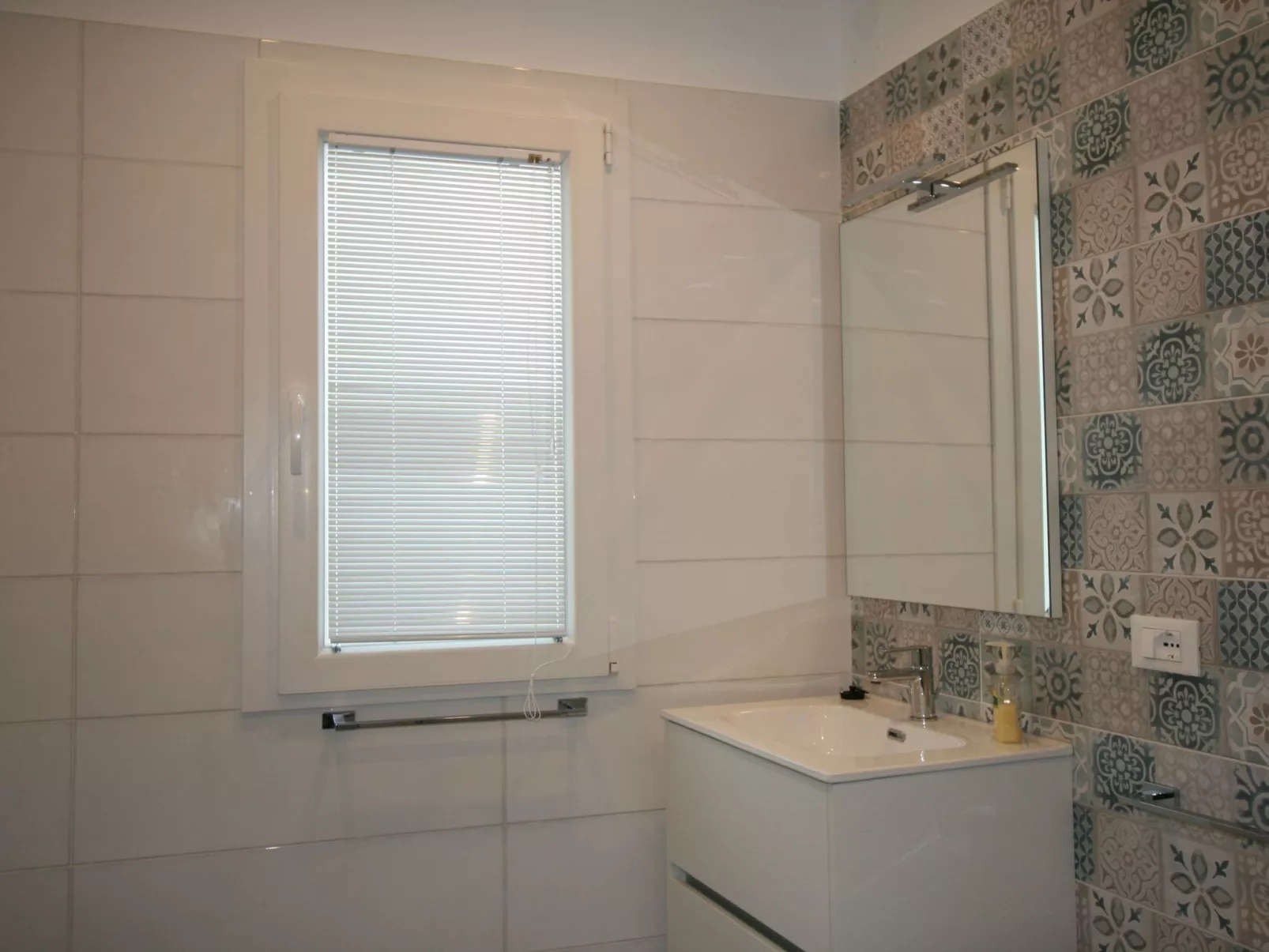 Wohnung 'Laura' mit Blick aufs Wasser-Image-tags.info