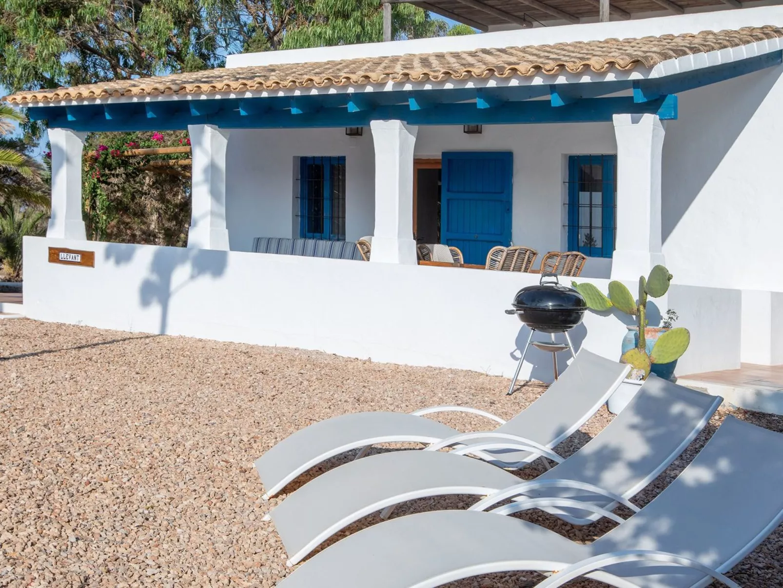 Casa Llevant 4 pax-Buiten