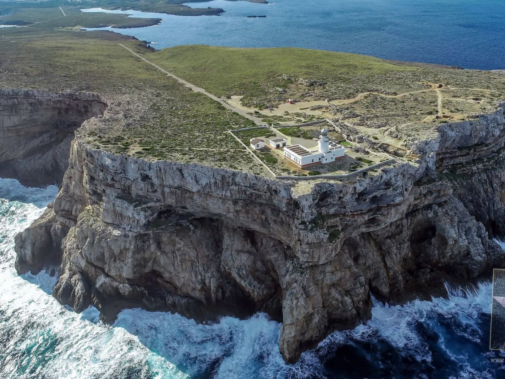 Moderne, frische Familienvilla Allondra-Binnen