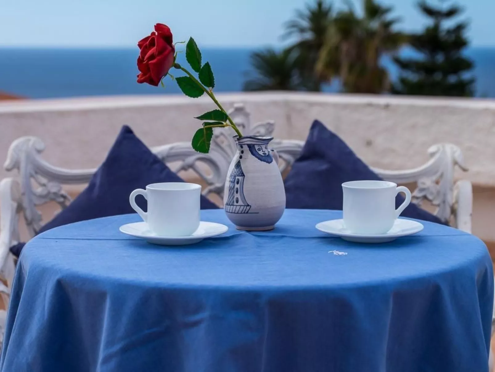Strandnahes Haus mit Terrasse zum Sonnenuntergang - Buiten