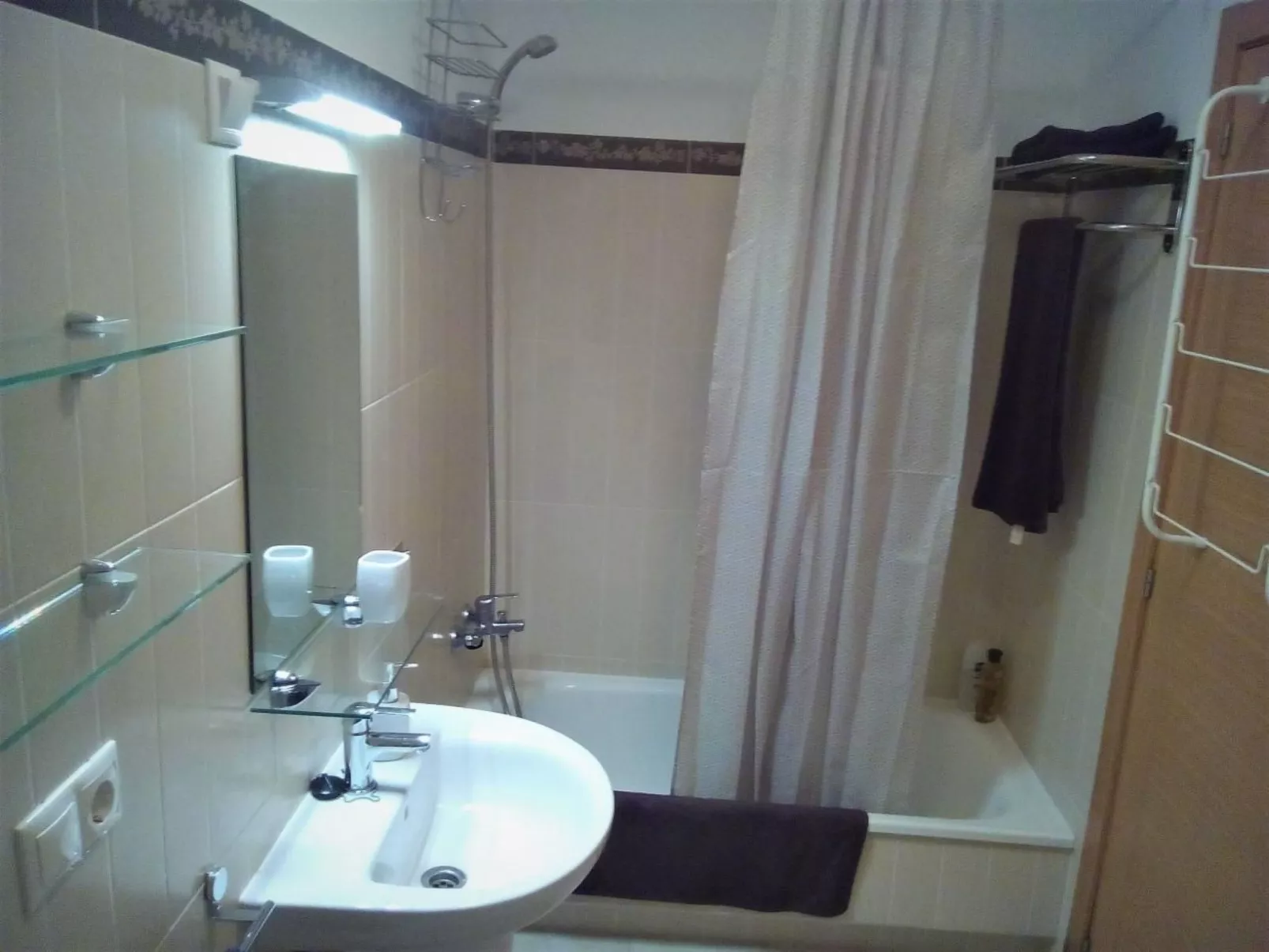 Ático con terraza-Image-tags.info