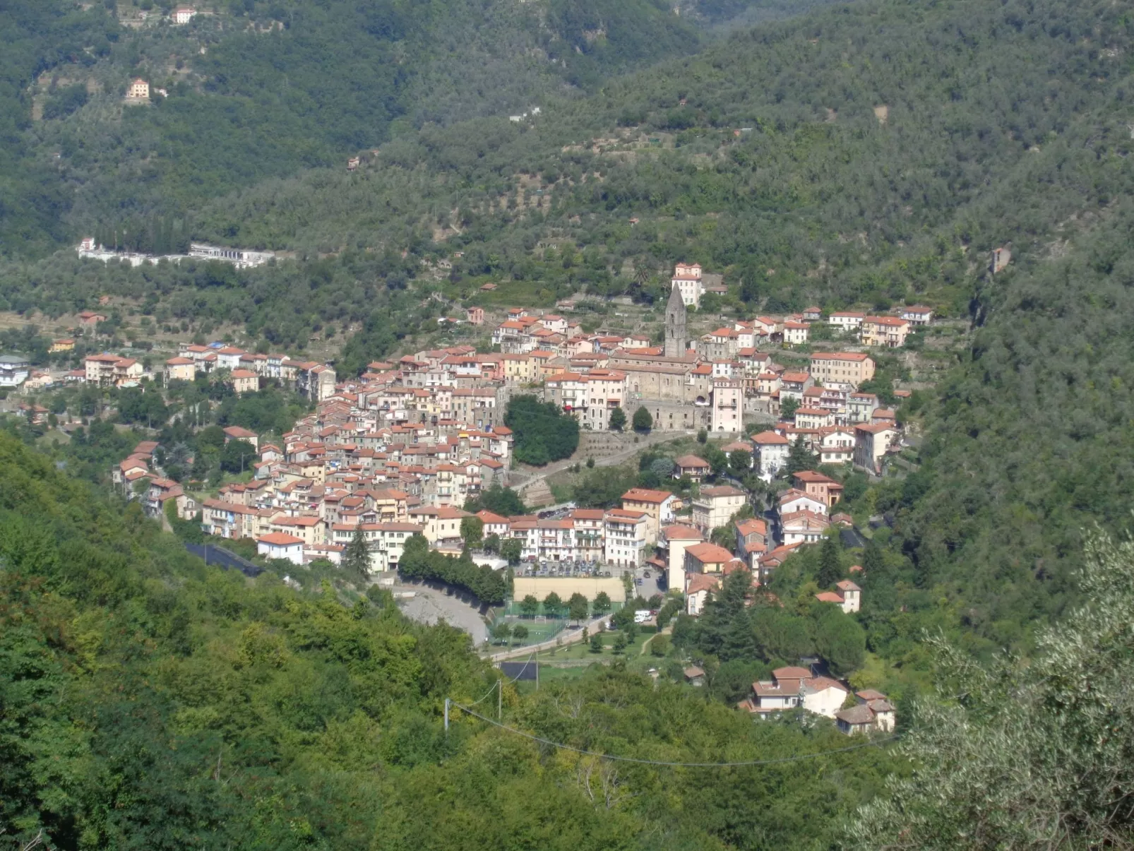 Panoramawohnung mit Balkon und Terrasse-Buiten