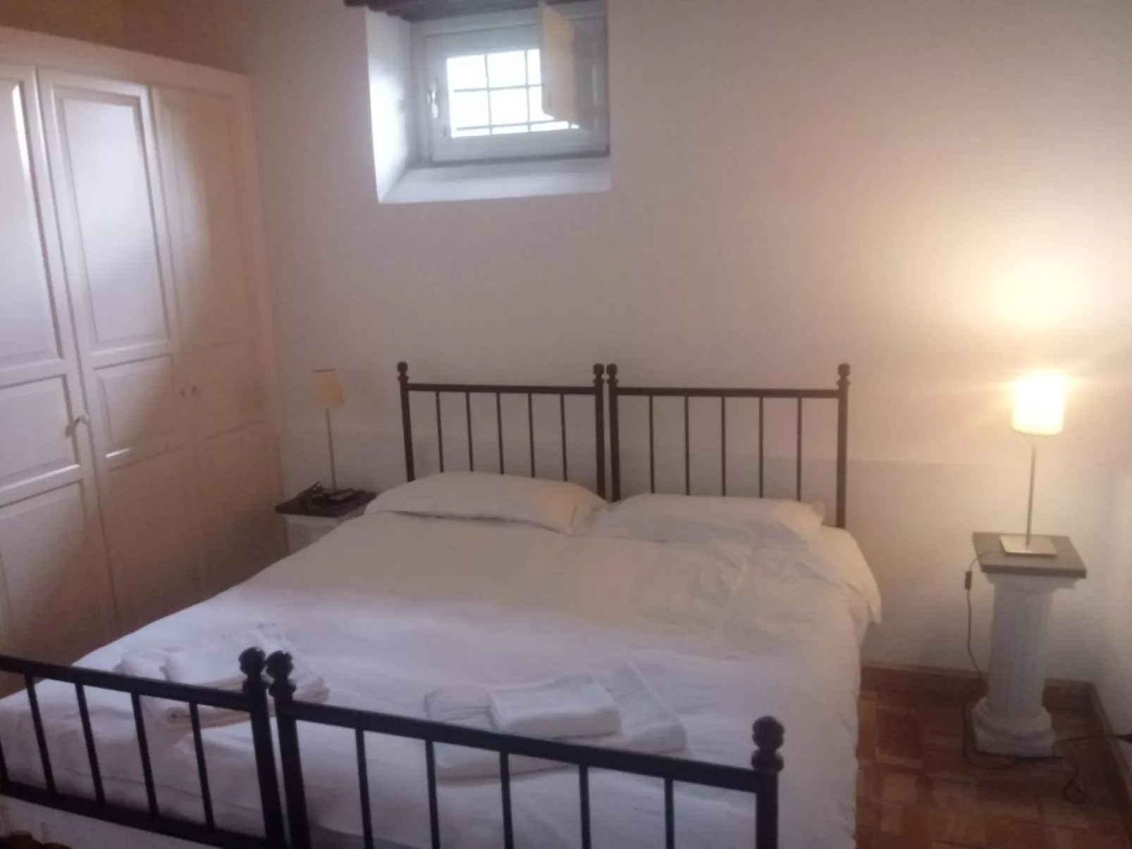 Villa Alloro" inmitten der Nerello-Mascalese-Reben-Binnen