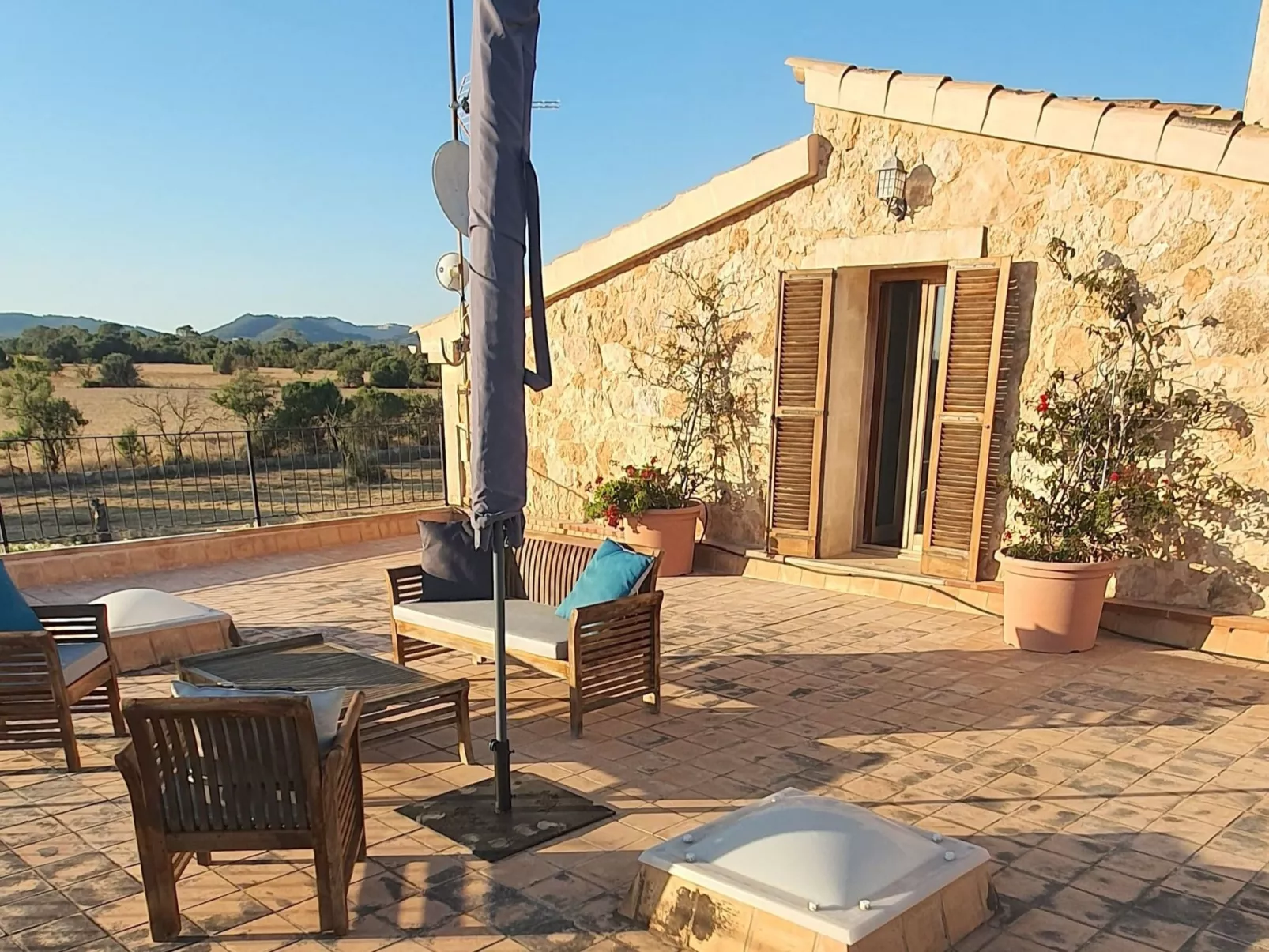 Sohn Fred, Campos-Buiten